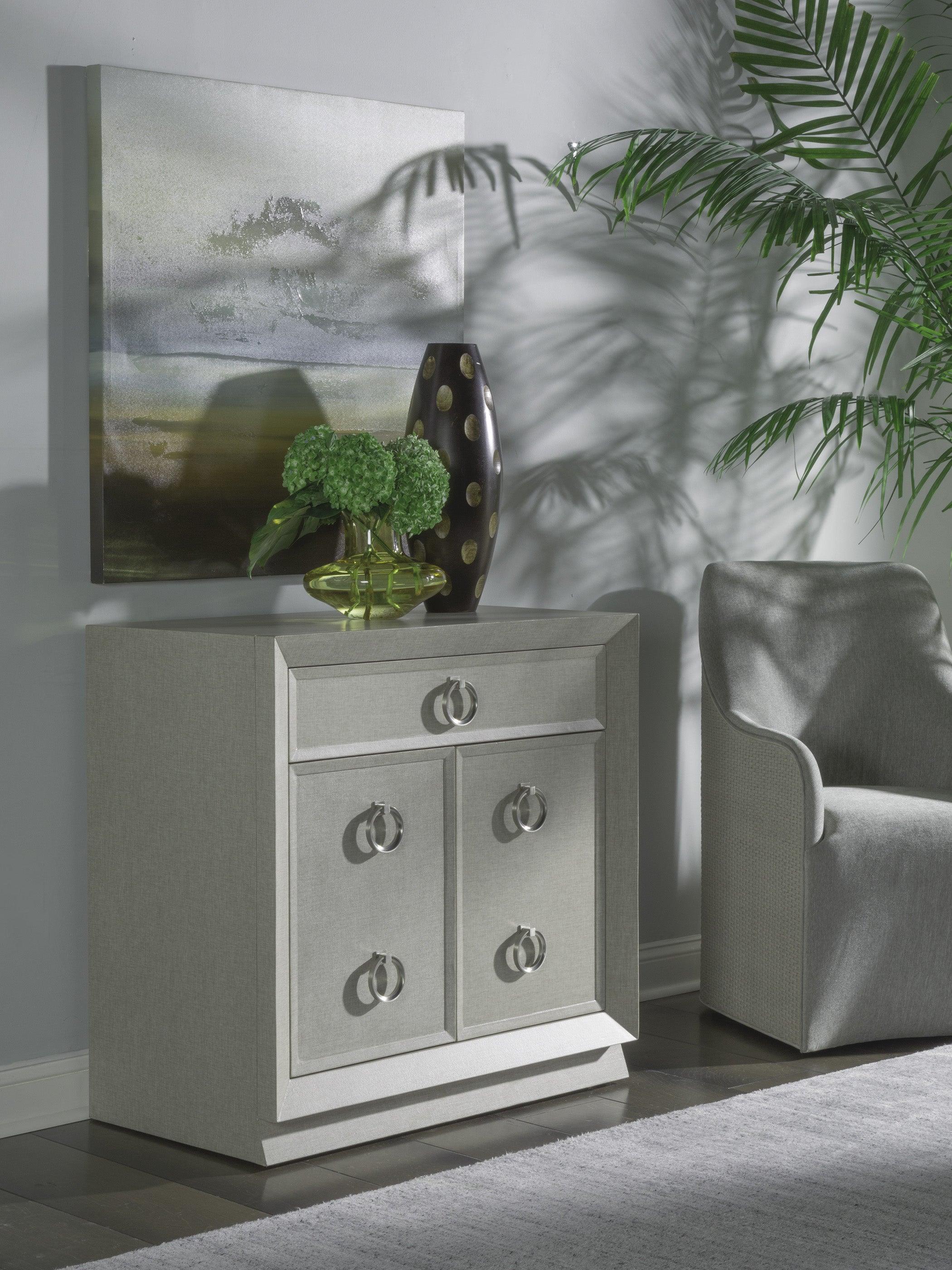 Signature Designs Zeitgeist Linen Hall Door Chest - Remutear
