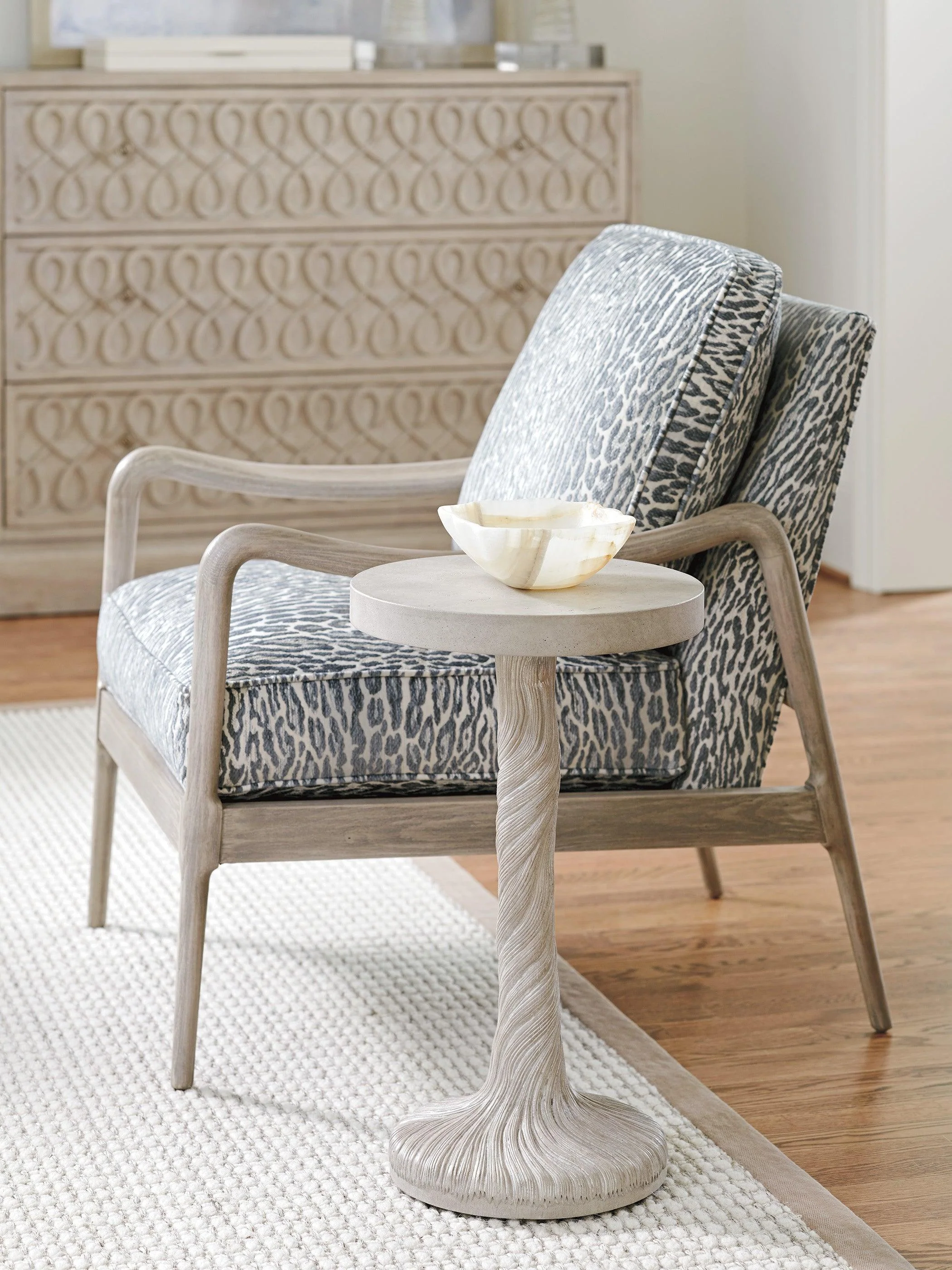Malibu Saddle Peak Round Accent Table - Remutear