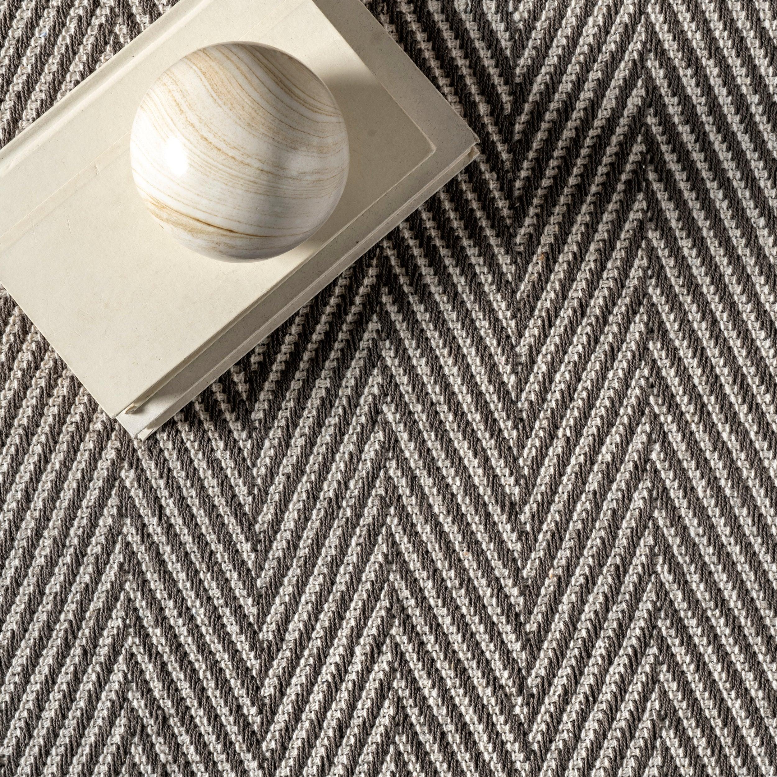 Hand Loomed Kimberley Area Rug - Remutear