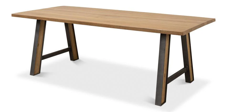 Missone Dining Table - Remutear