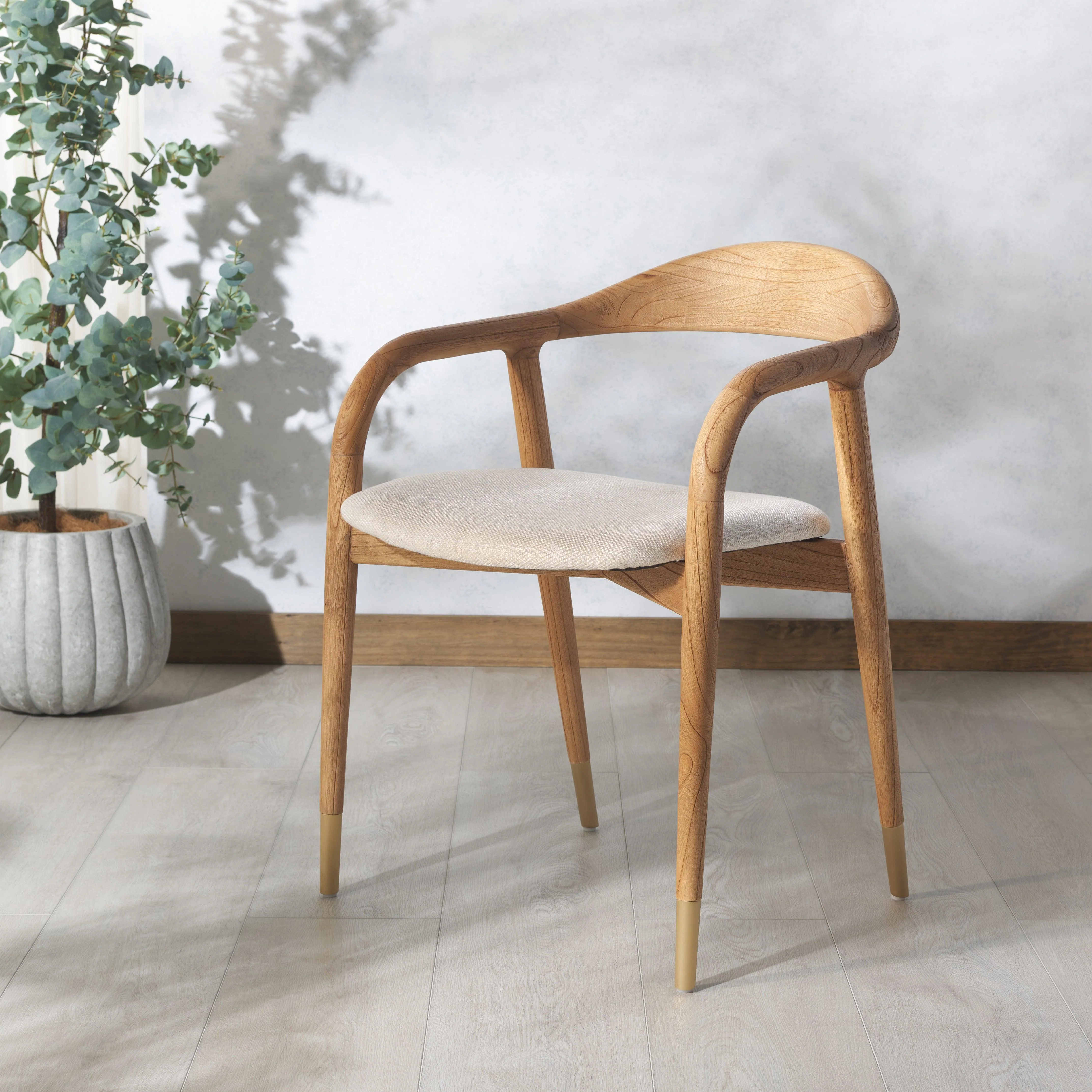 LARYSSA CURVED BACK DINING CHAIR - Remutear