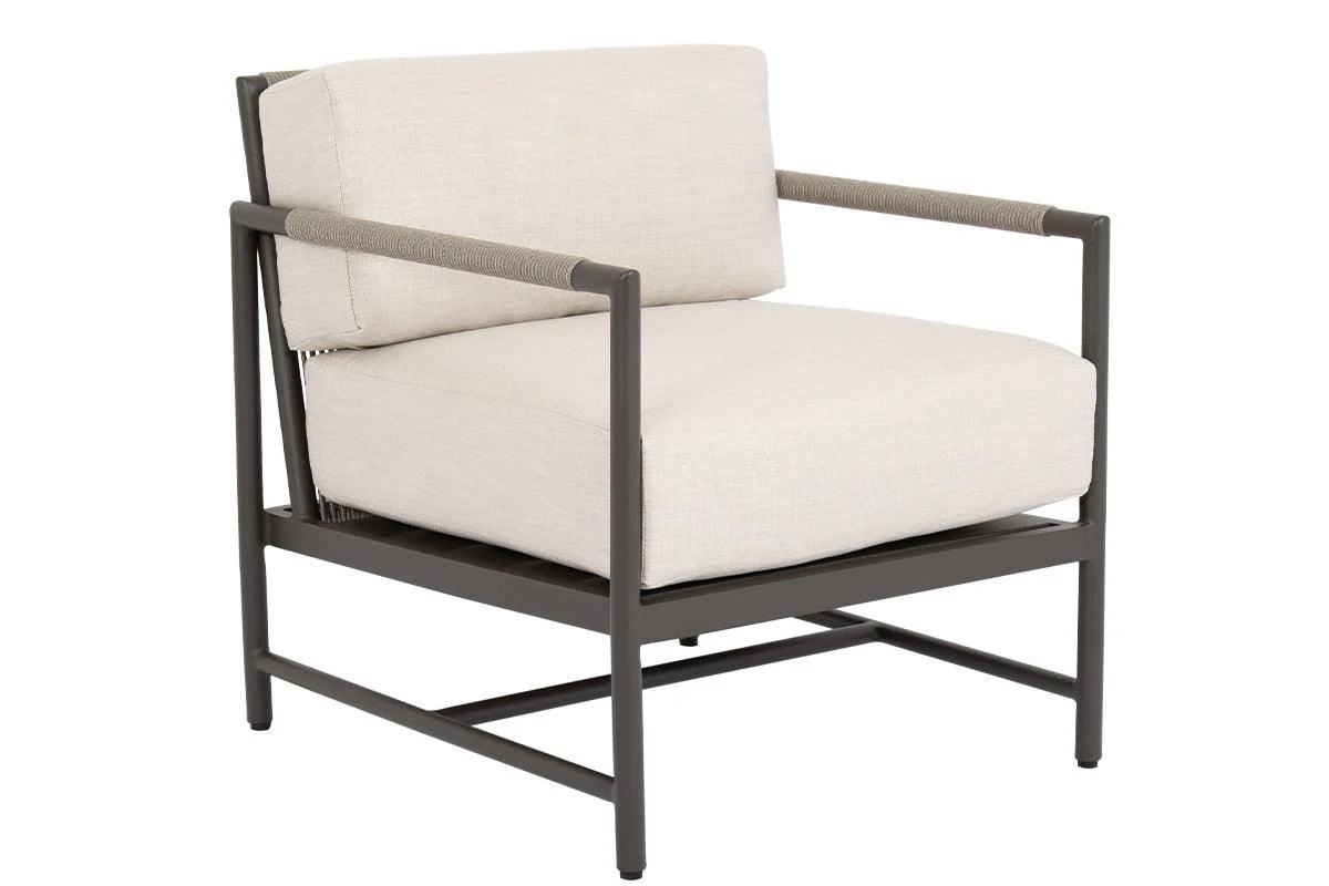Pietra Club Chair in Echo Ash, No Welt - Remutear