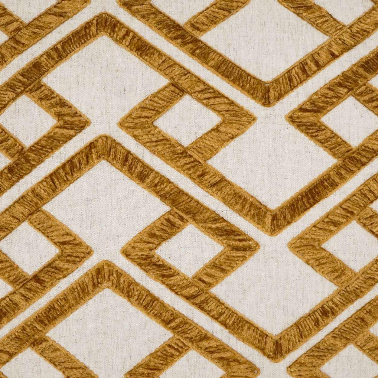Accolade Pillow - Remutear