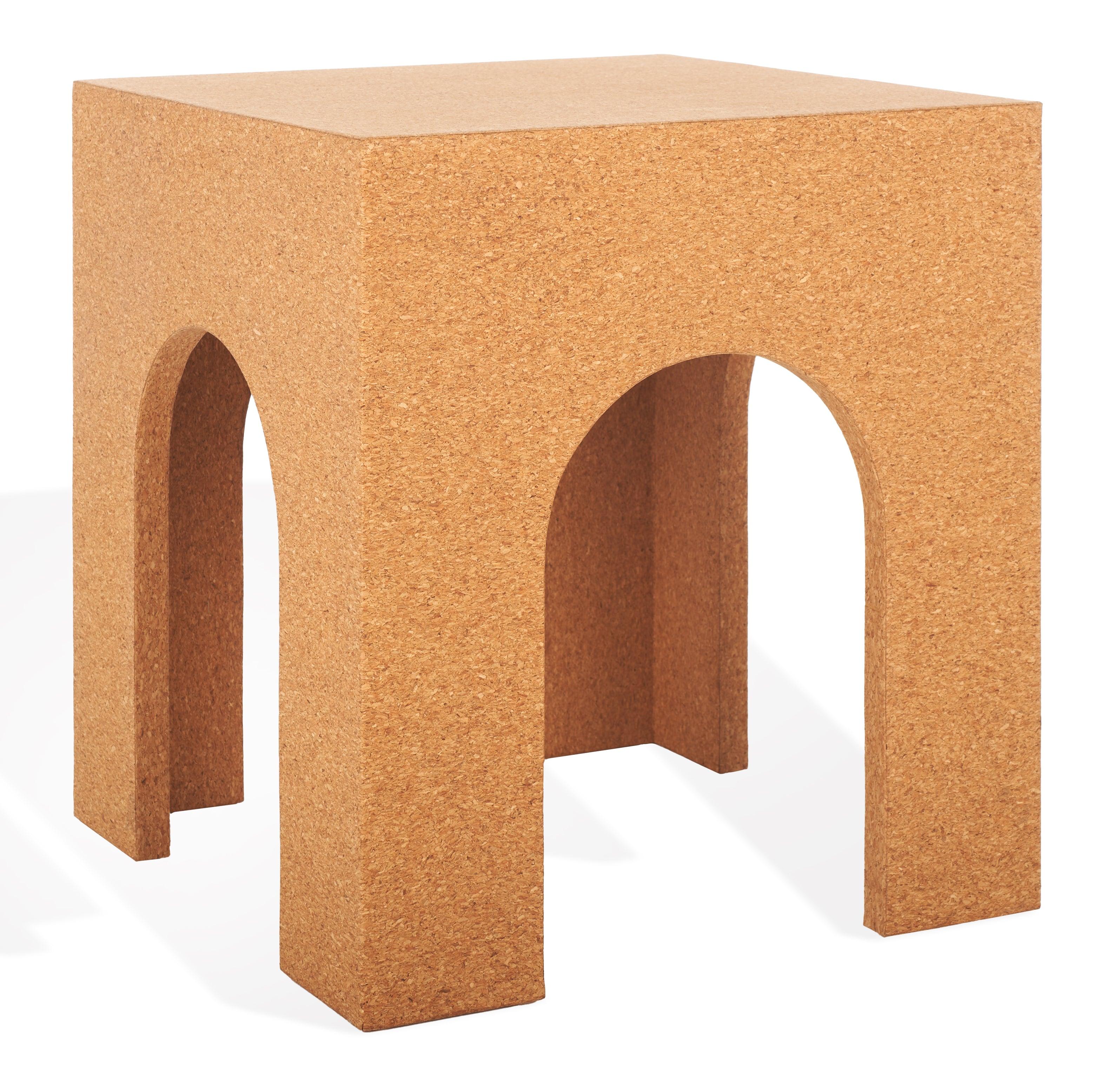 Hansel Coek Accent Table - Remutear