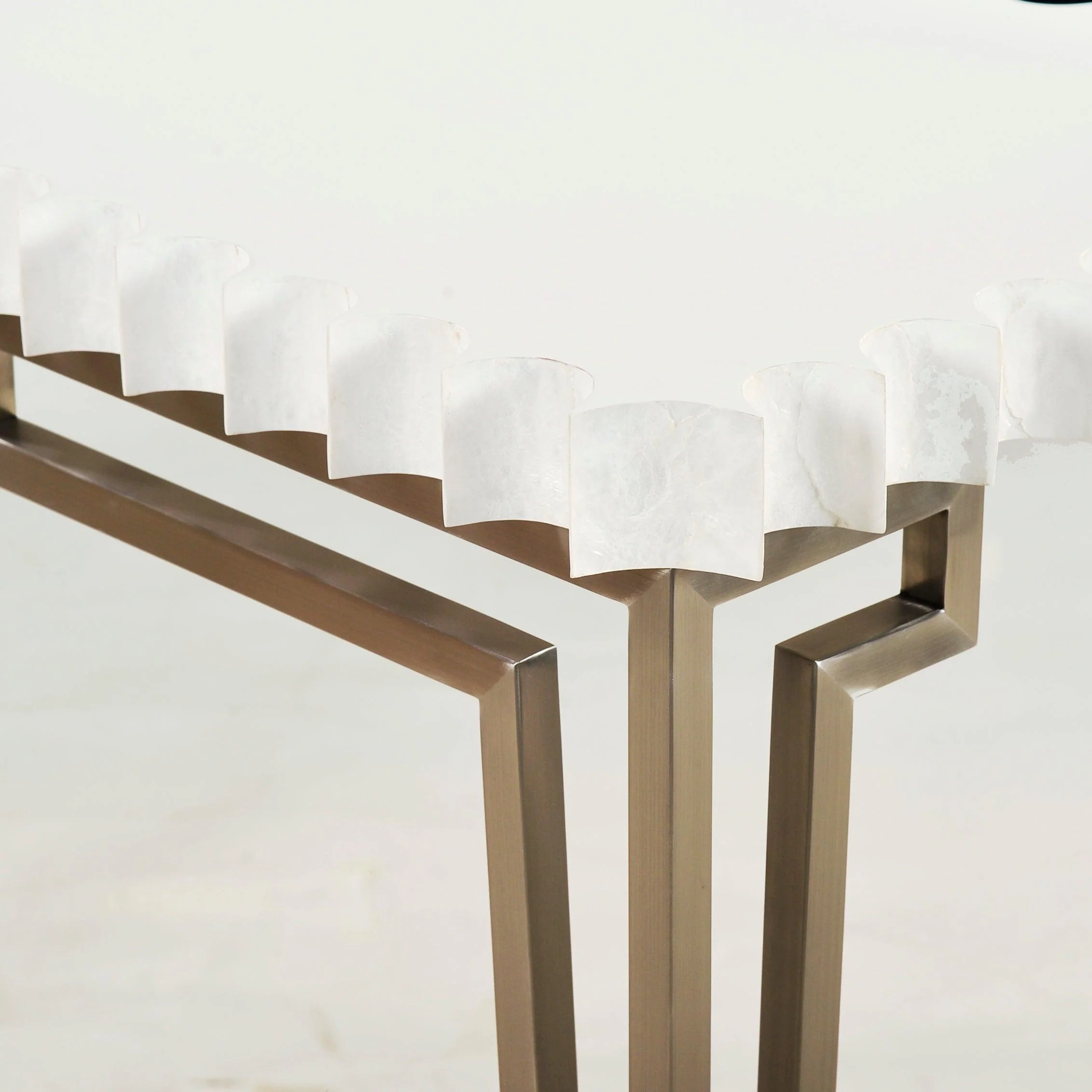 Capiz Console Table - Remutear