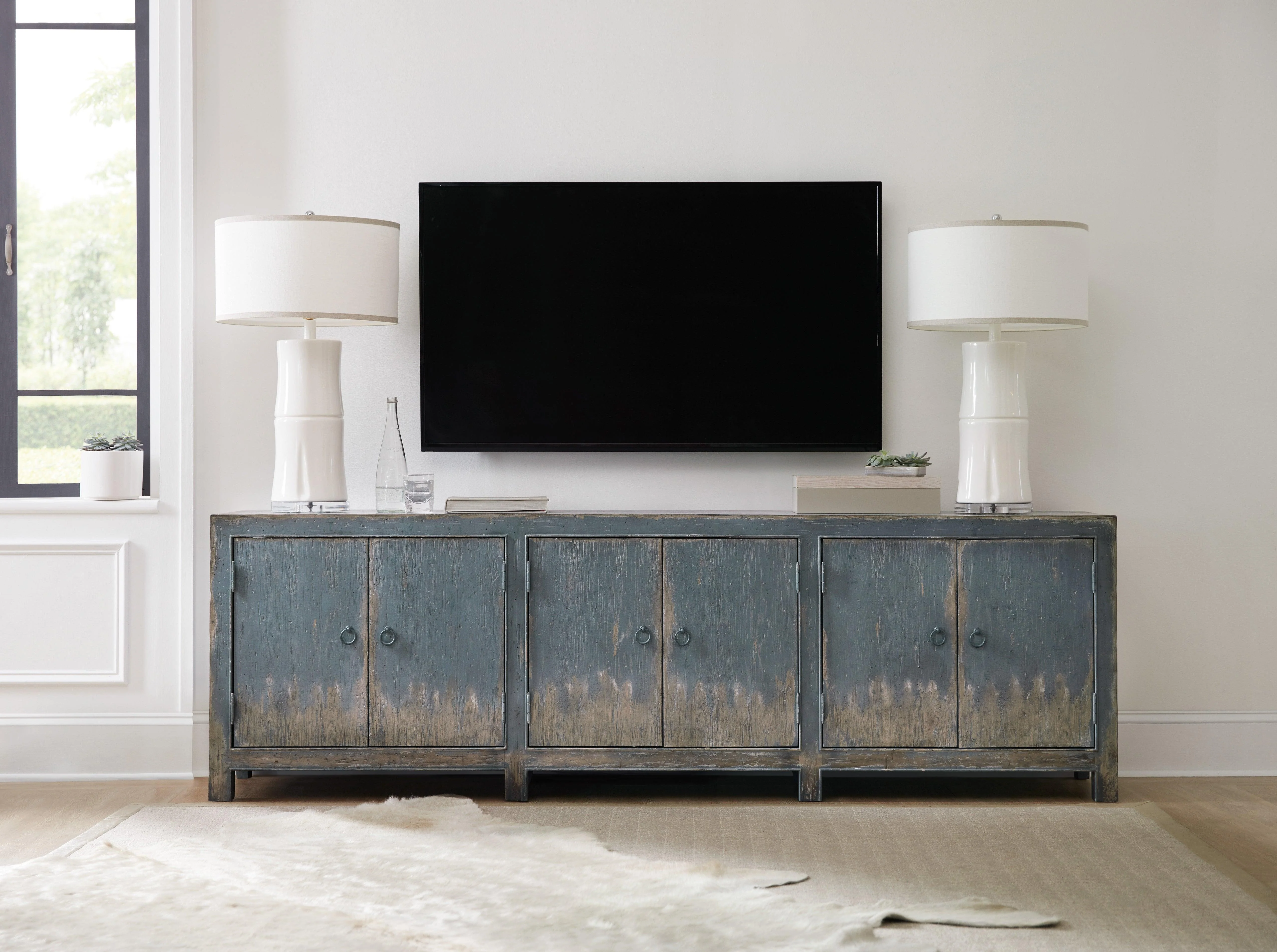 Boheme Salvator Media Console - Remutear