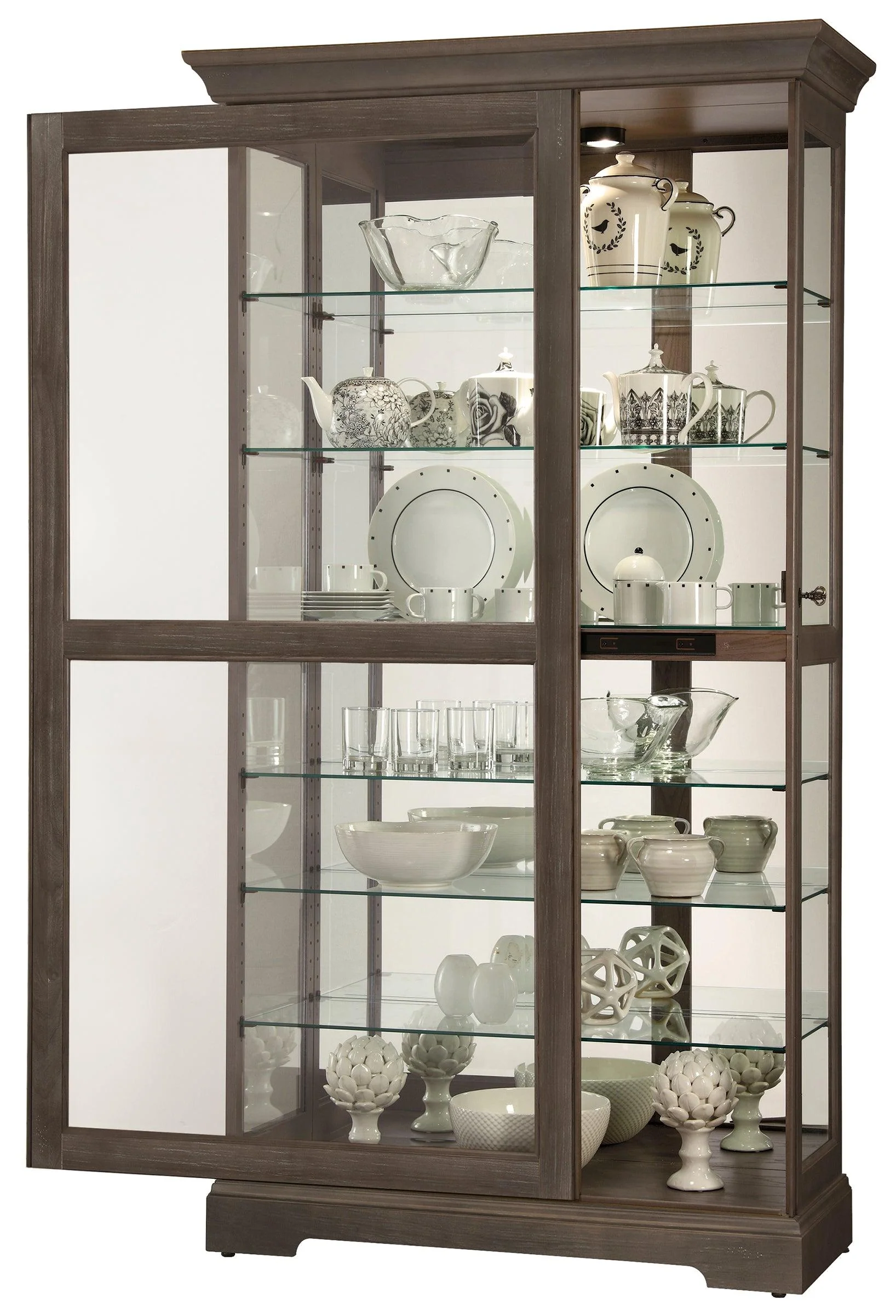Tyler VI Curio Cabinet - Remutear