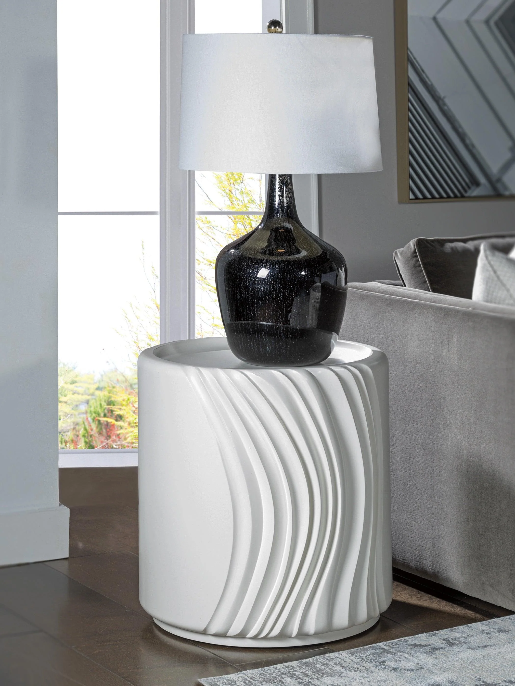 Signature Designs Volante Round Drum End Table - Remutear