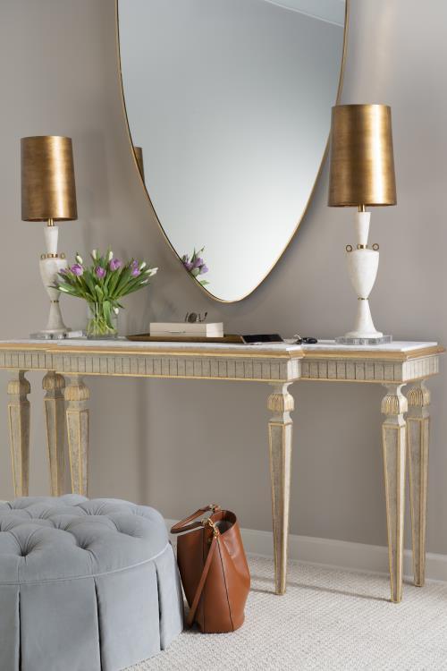 Monarch Constance Console - Remutear