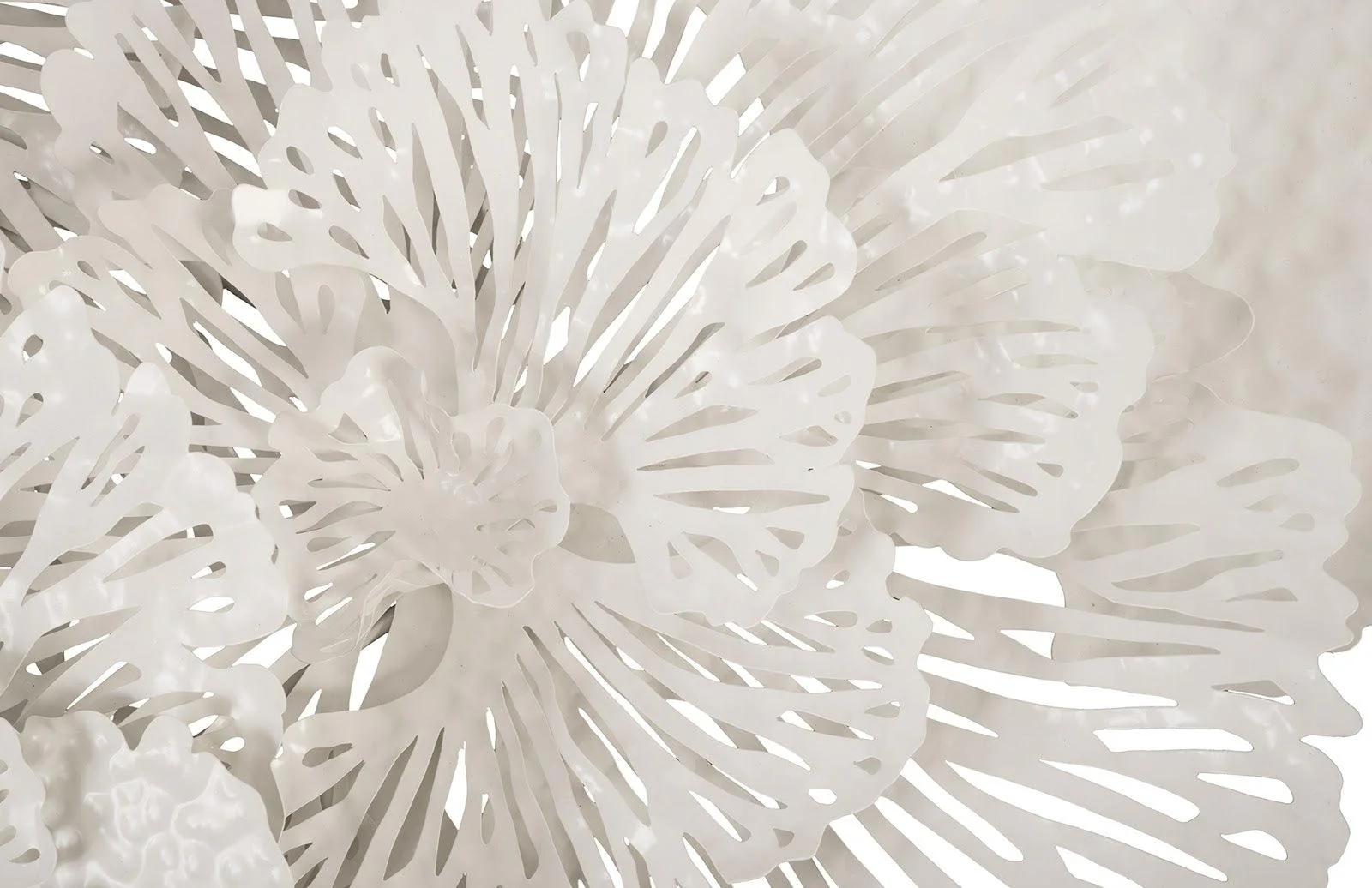 Flower Wall Art, Large, White, Metal - Remutear