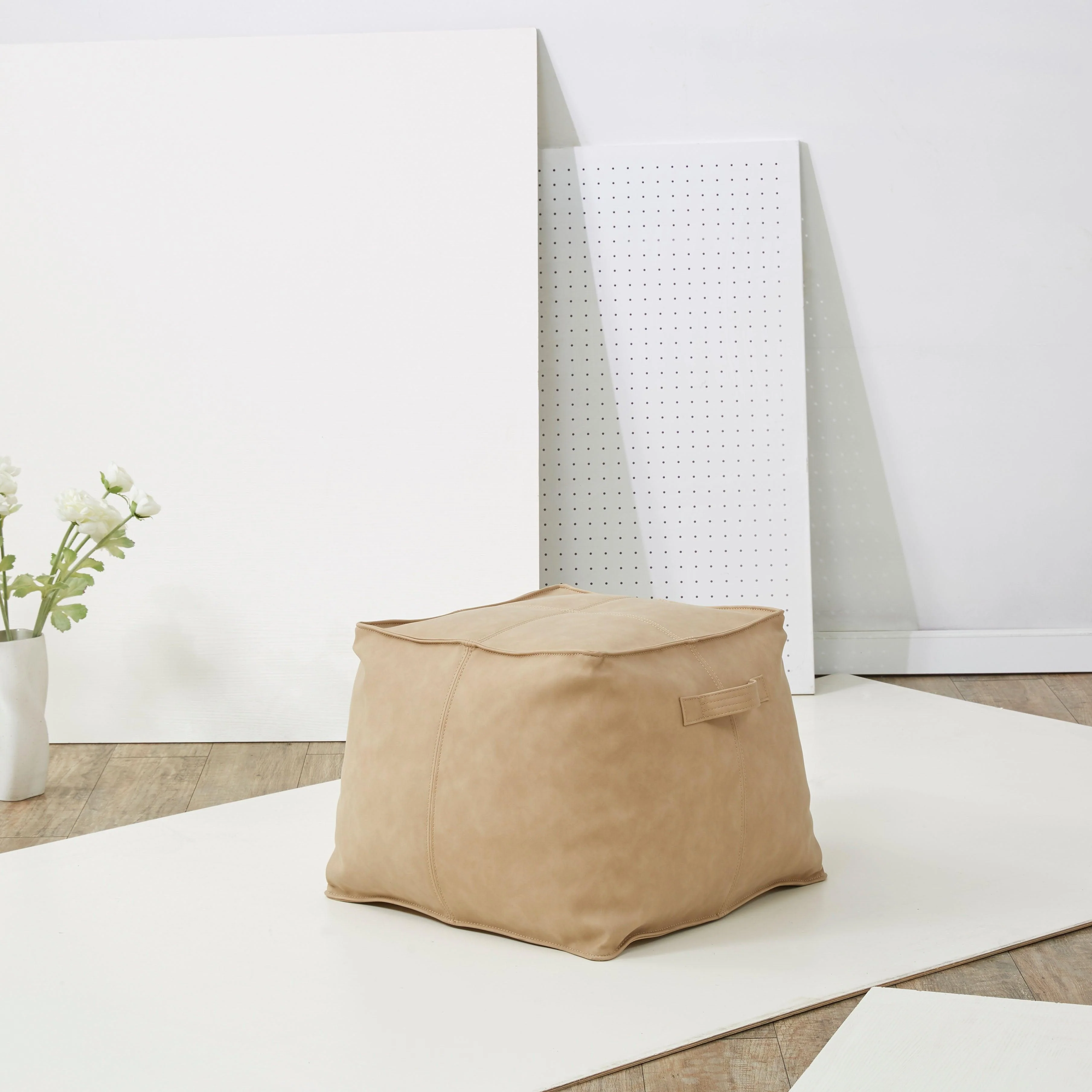 PABLO VEGAN LEATHER POUF - Remutear