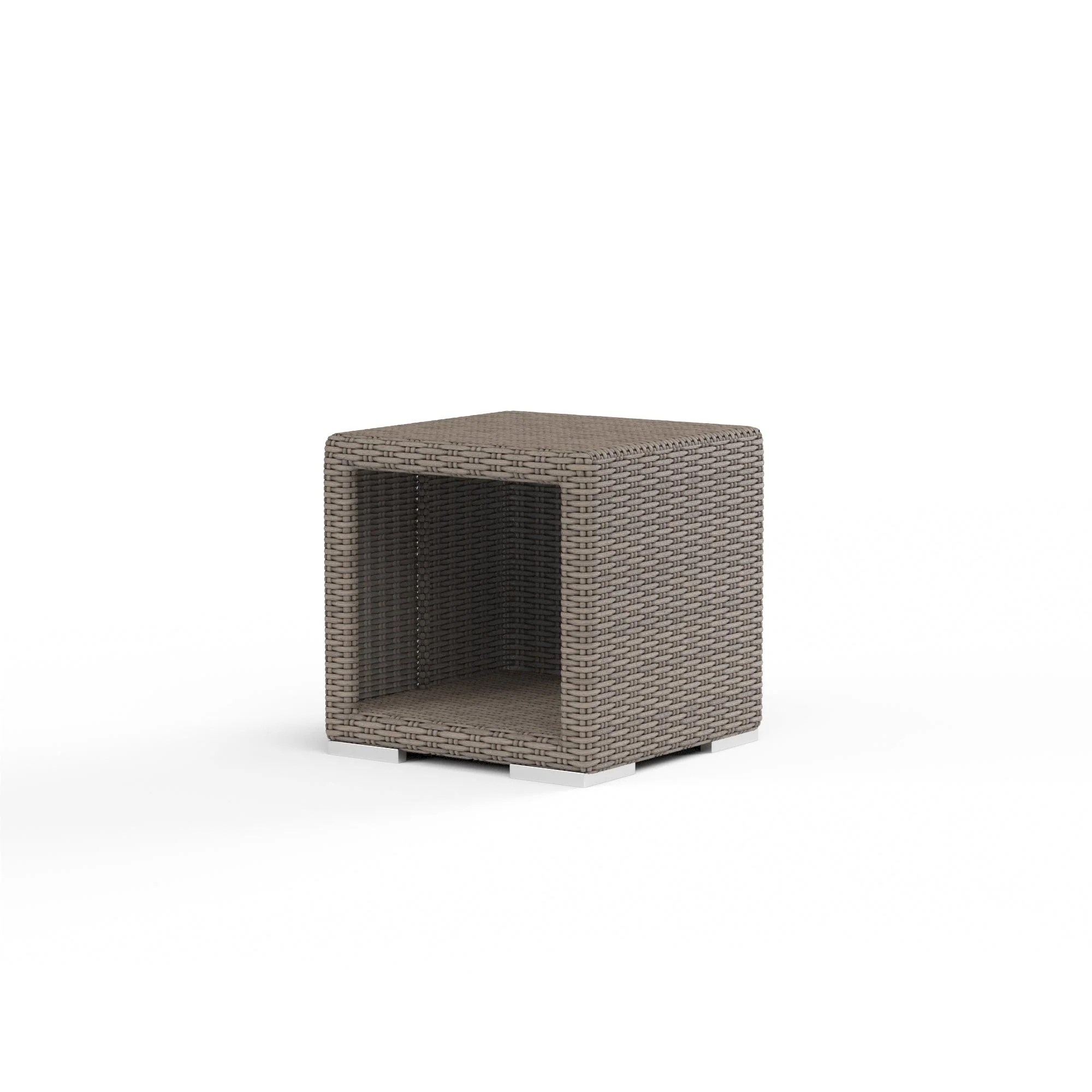 Coronado End Table - Remutear