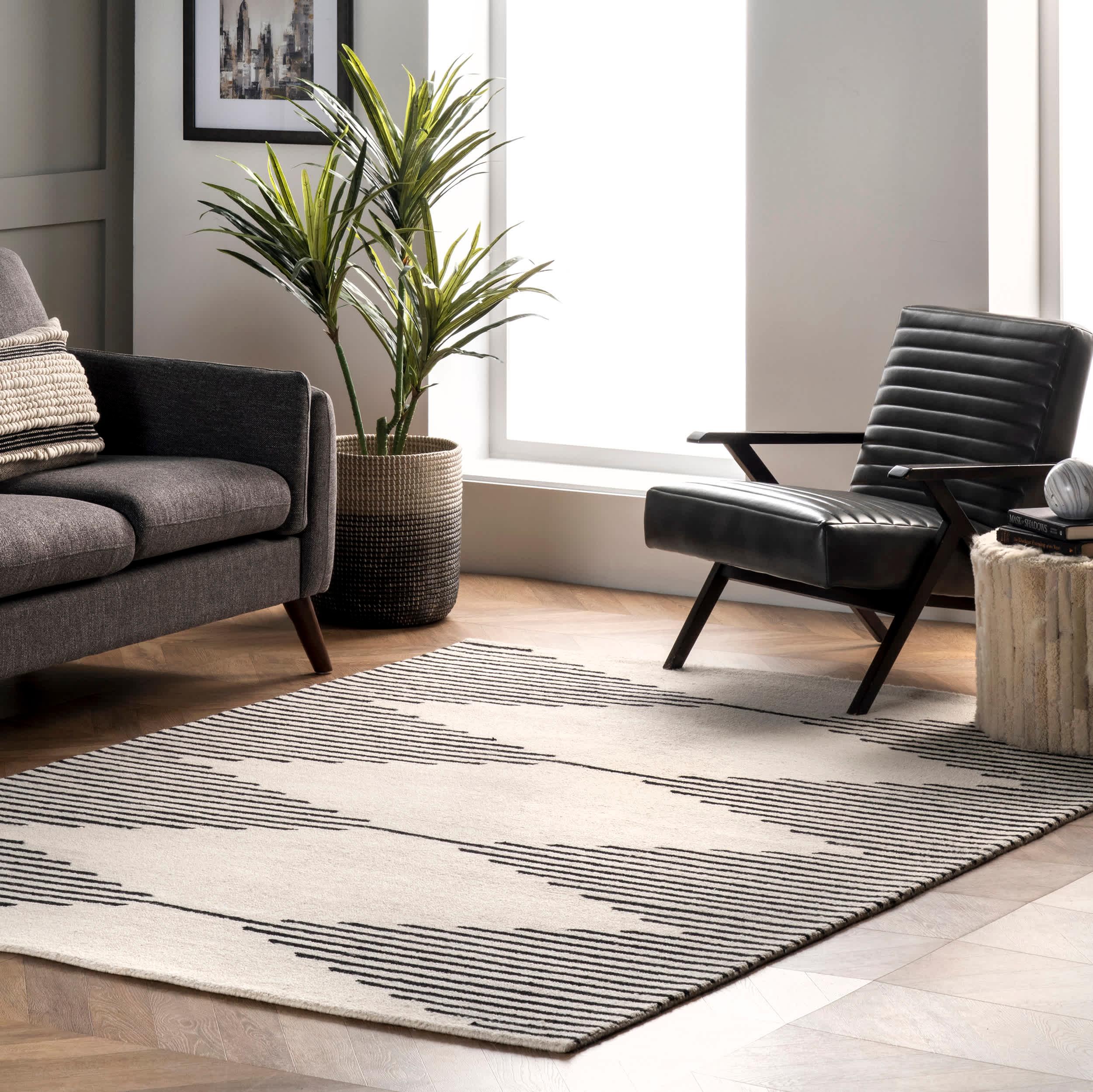 Flynne Handmade Contemporary Wool Area Rug - Remutear