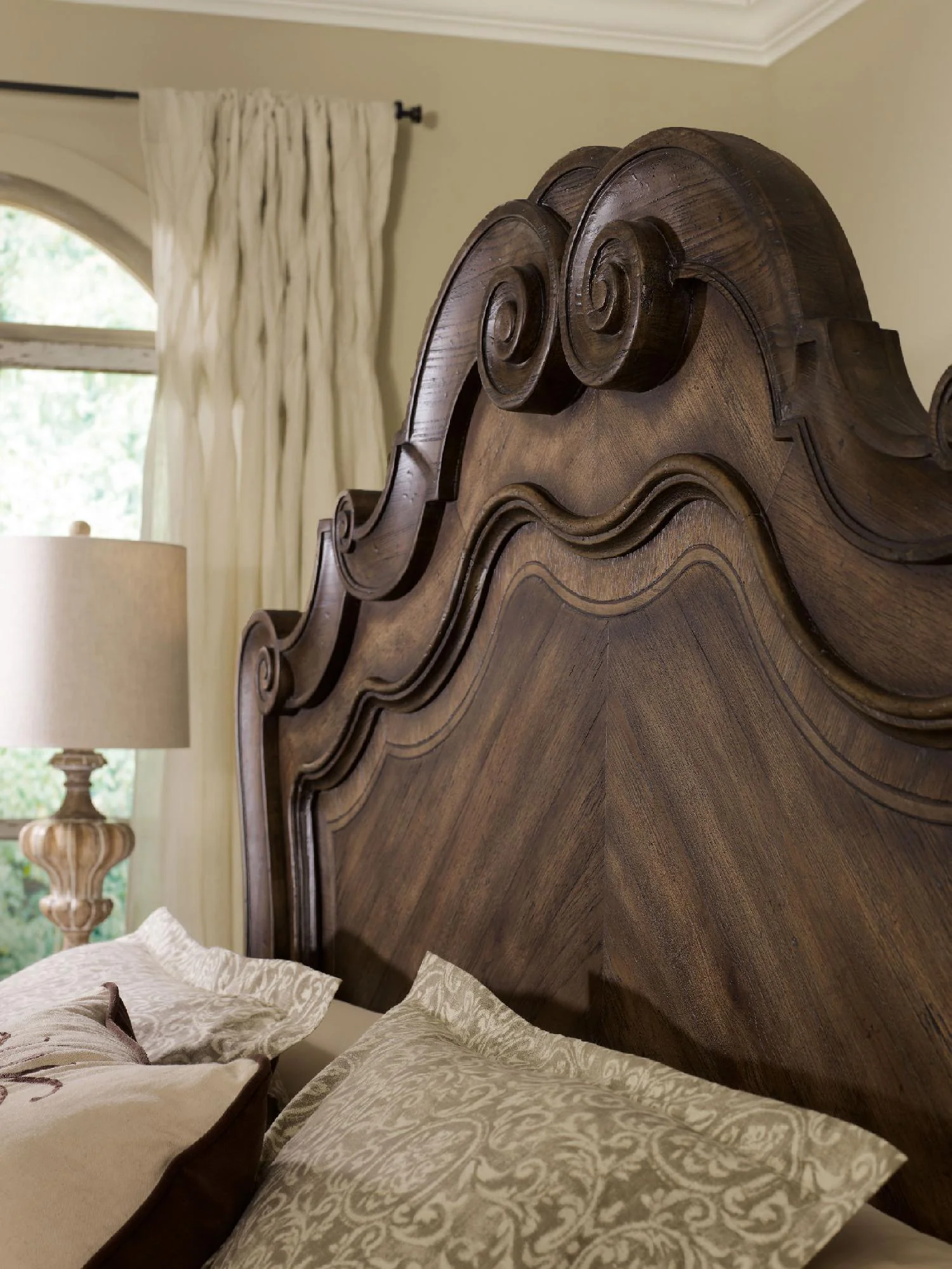 Rhapsody Panel Bed - Remutear