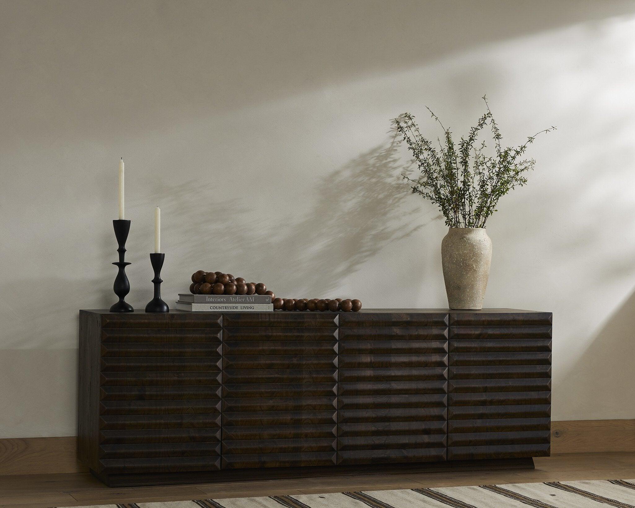 Tussac Media Console - Remutear