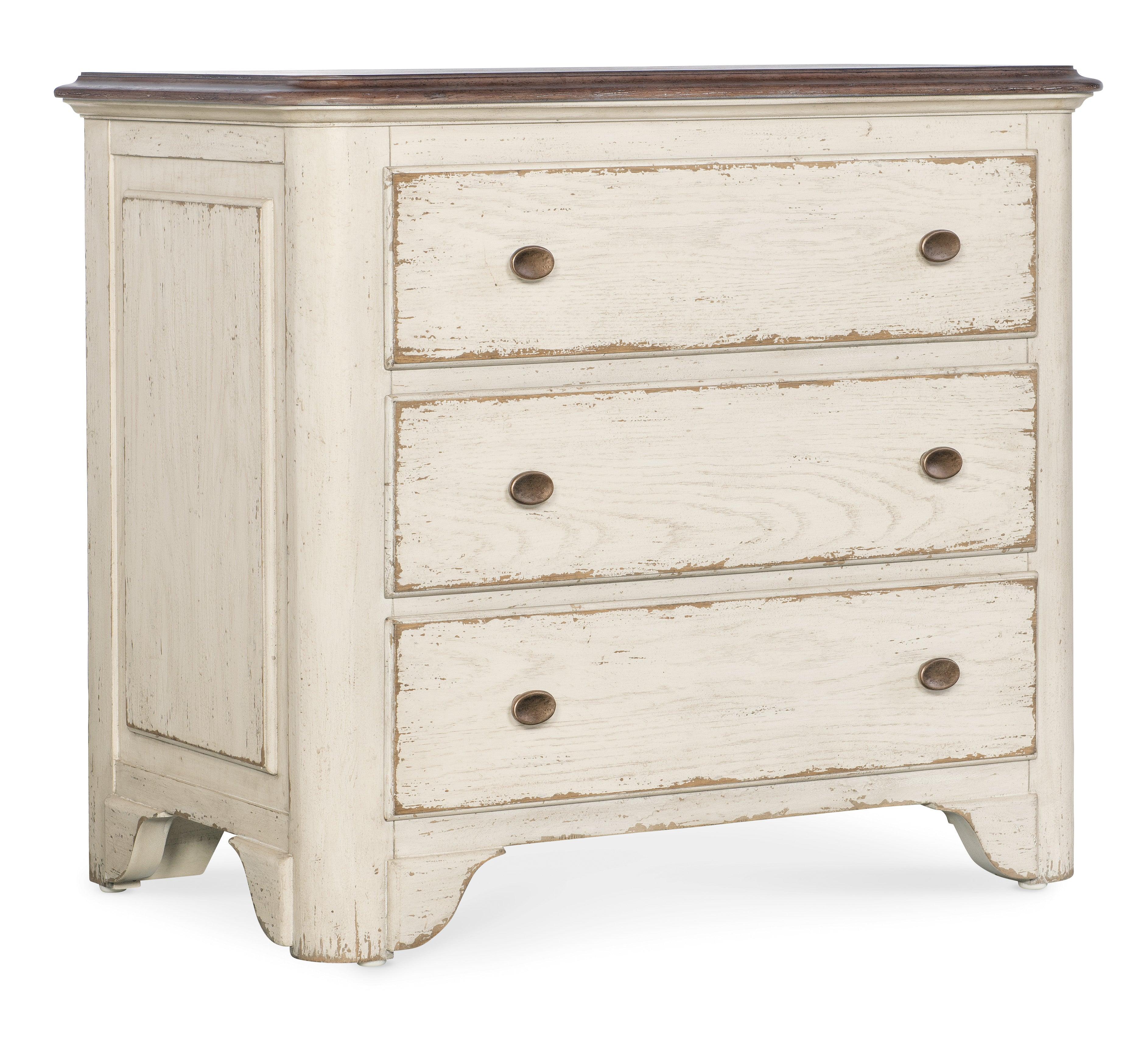 Americana Three-Drawer Nightstand 2 - Daisy - Remutear