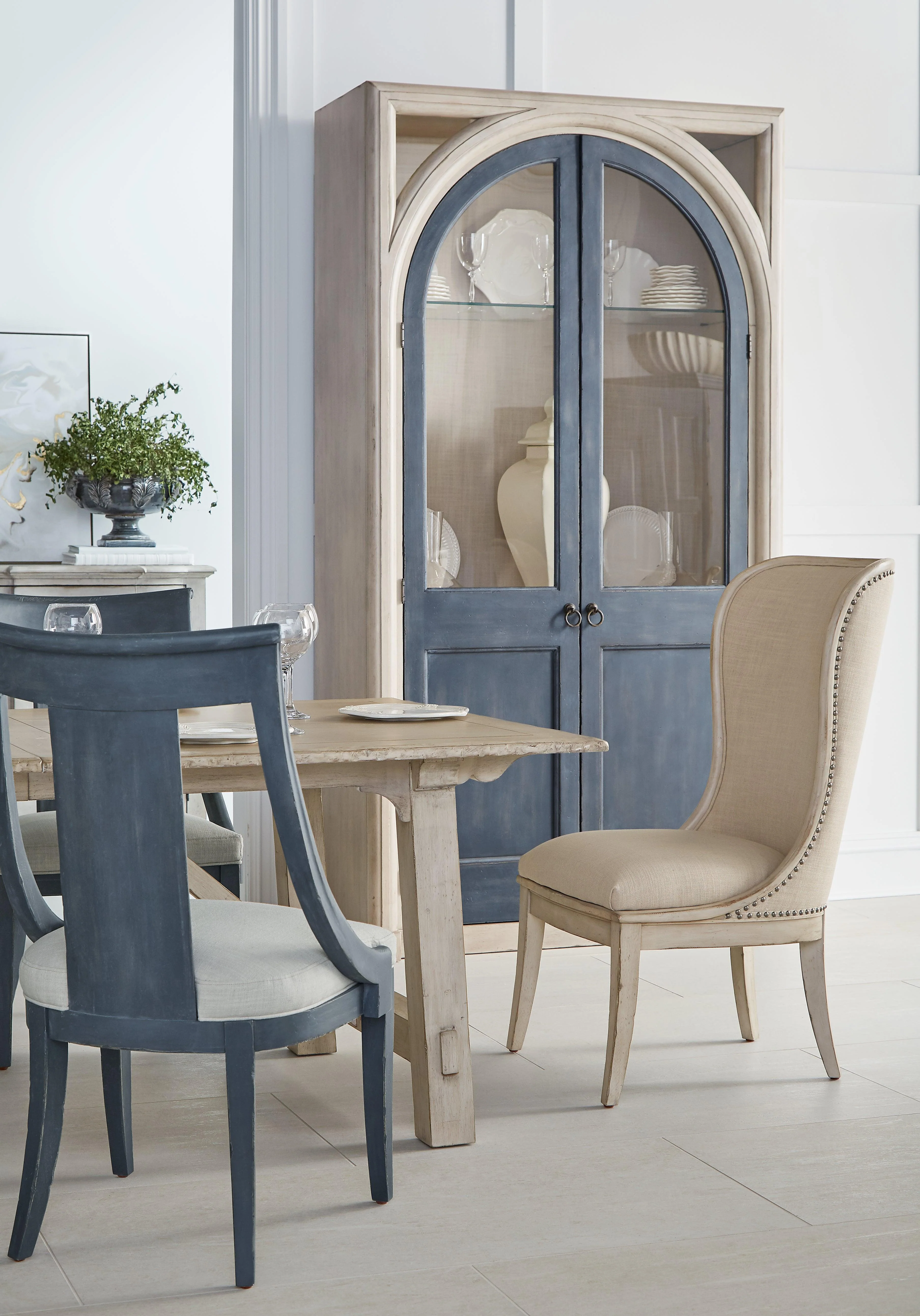 Alcove Host Chair - Set of 2 - Remutear