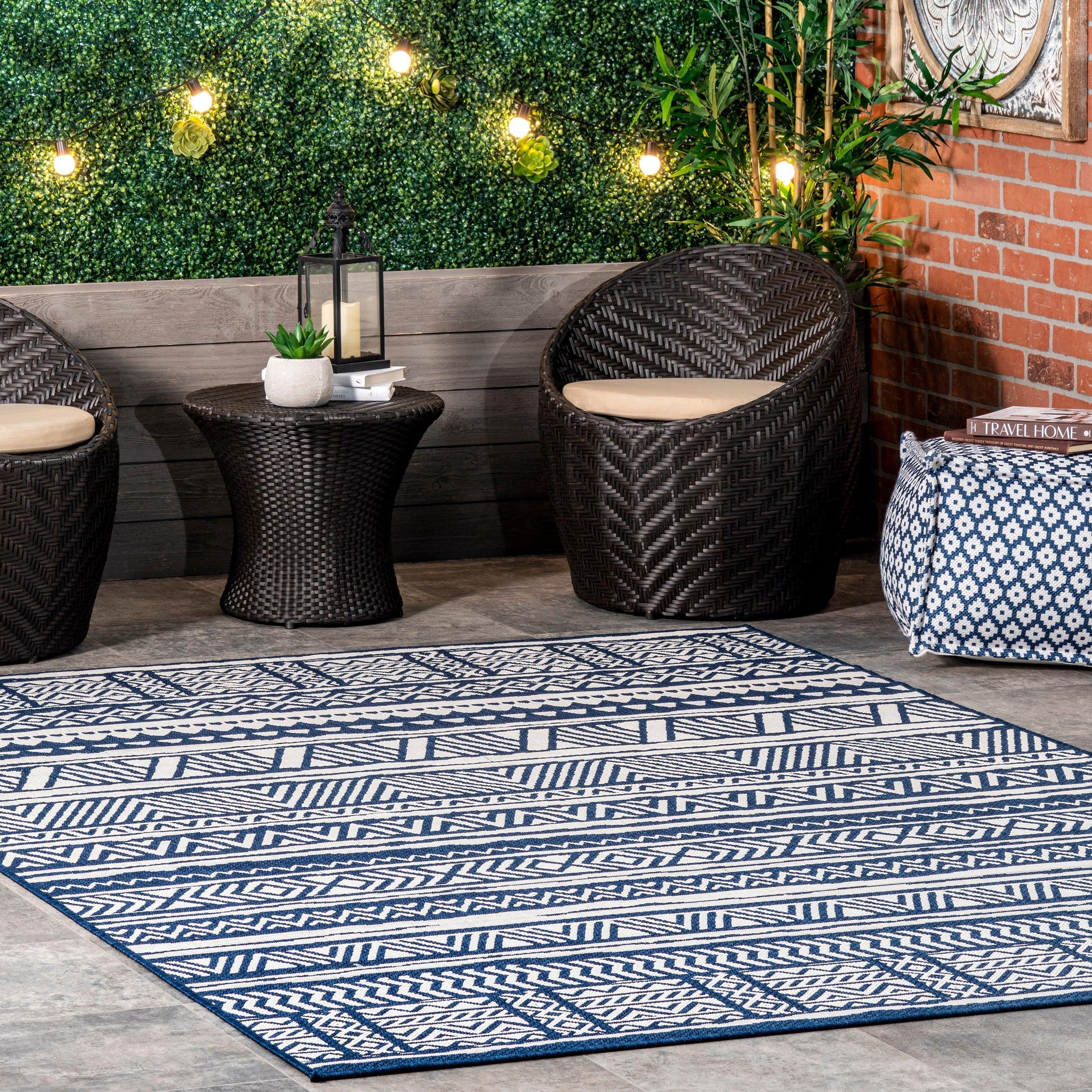 Abbey Tribal Striped Indoor/Outdoor Area Rug - Remutear