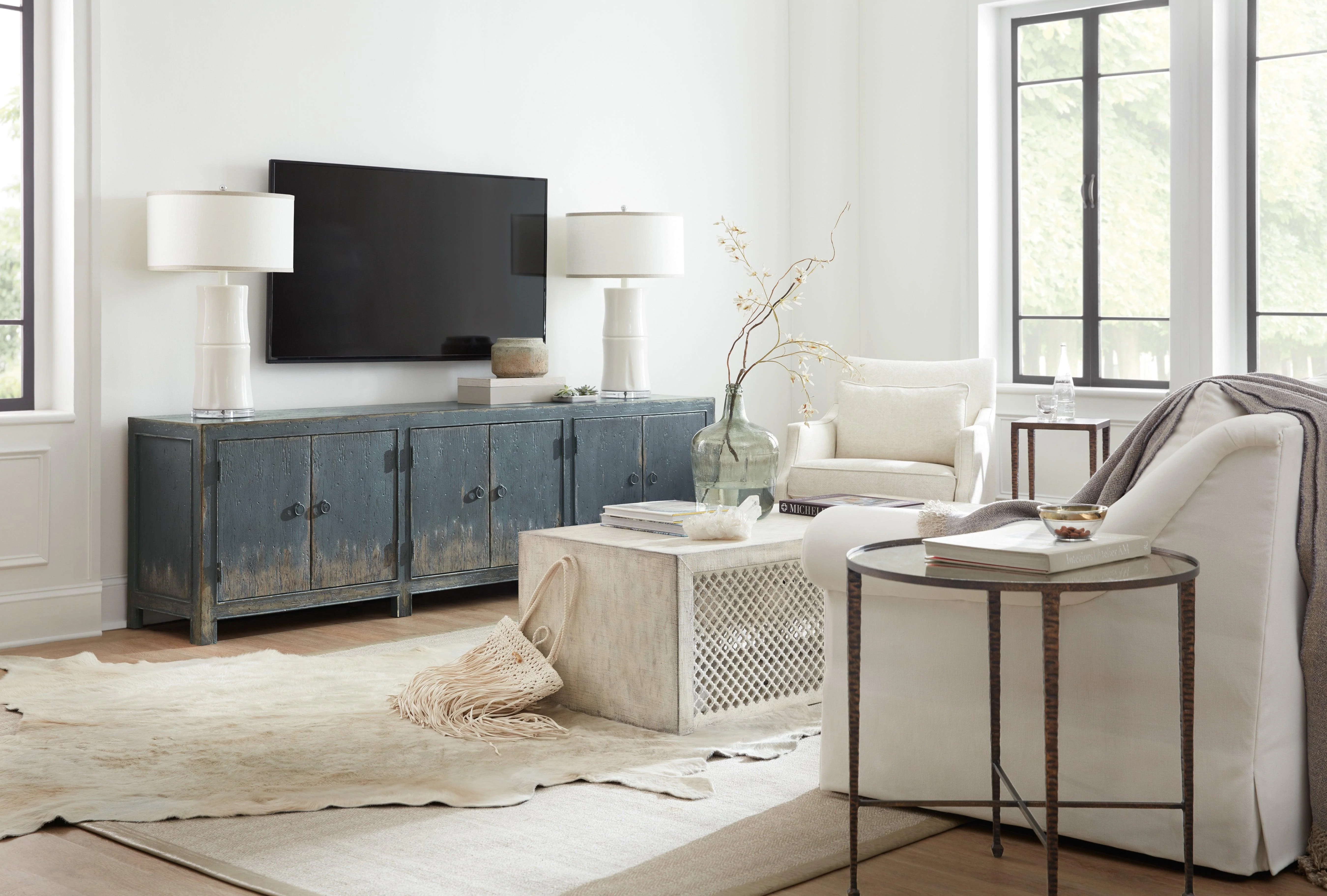 Boheme Salvator Media Console - Remutear