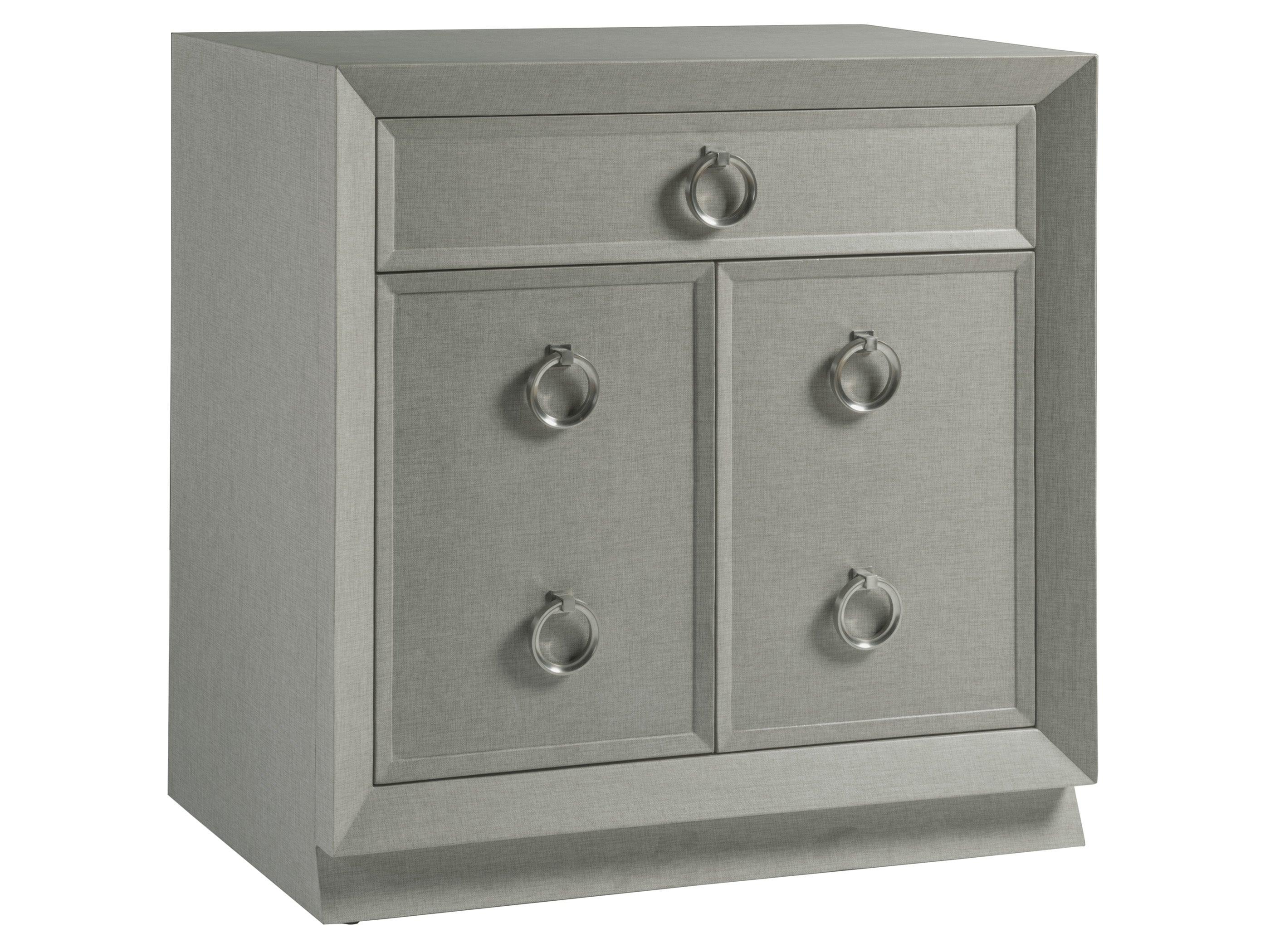 Signature Designs Zeitgeist Linen Hall Door Chest - Remutear