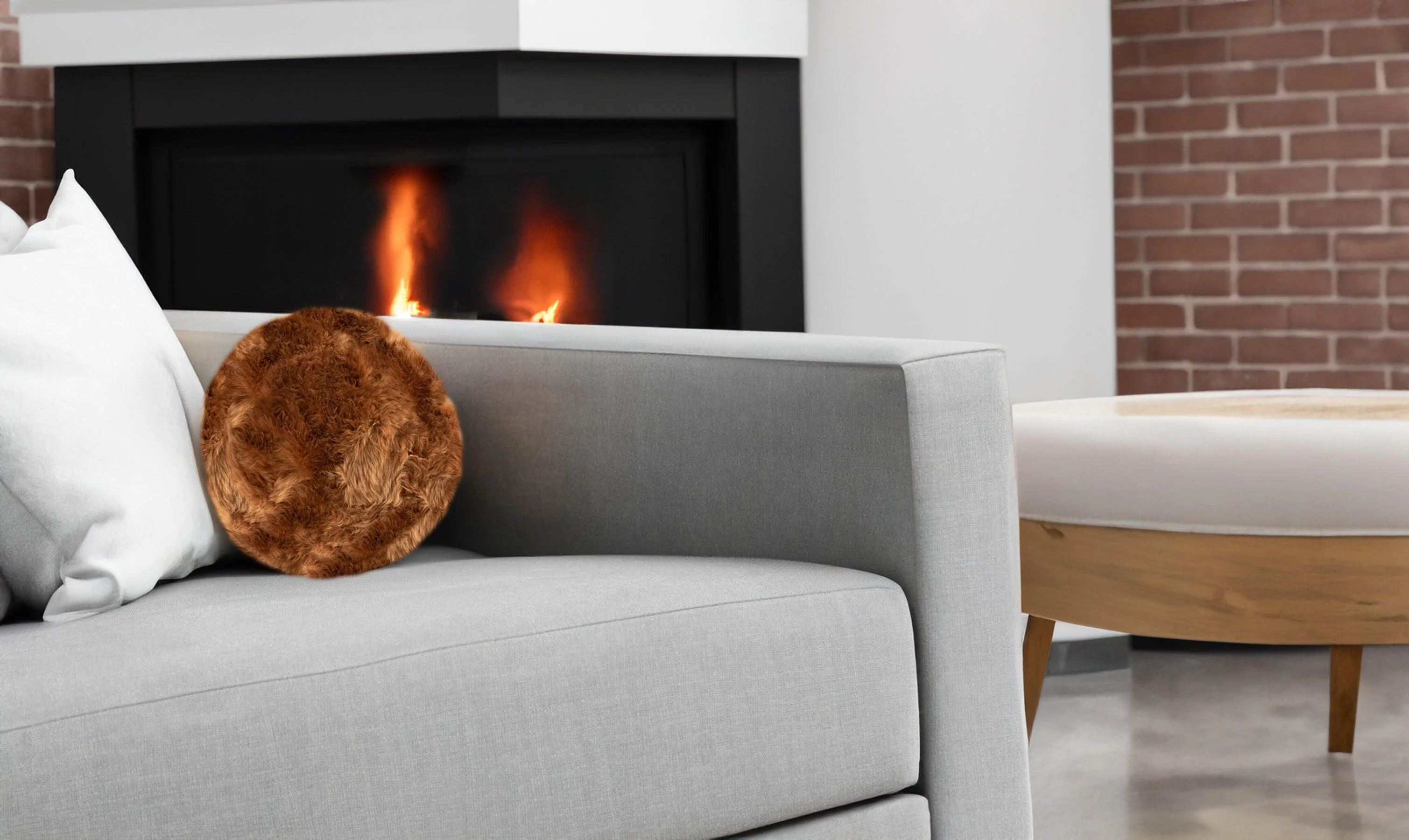 Long Wool Sheepskin Ball Cushion - Remutear