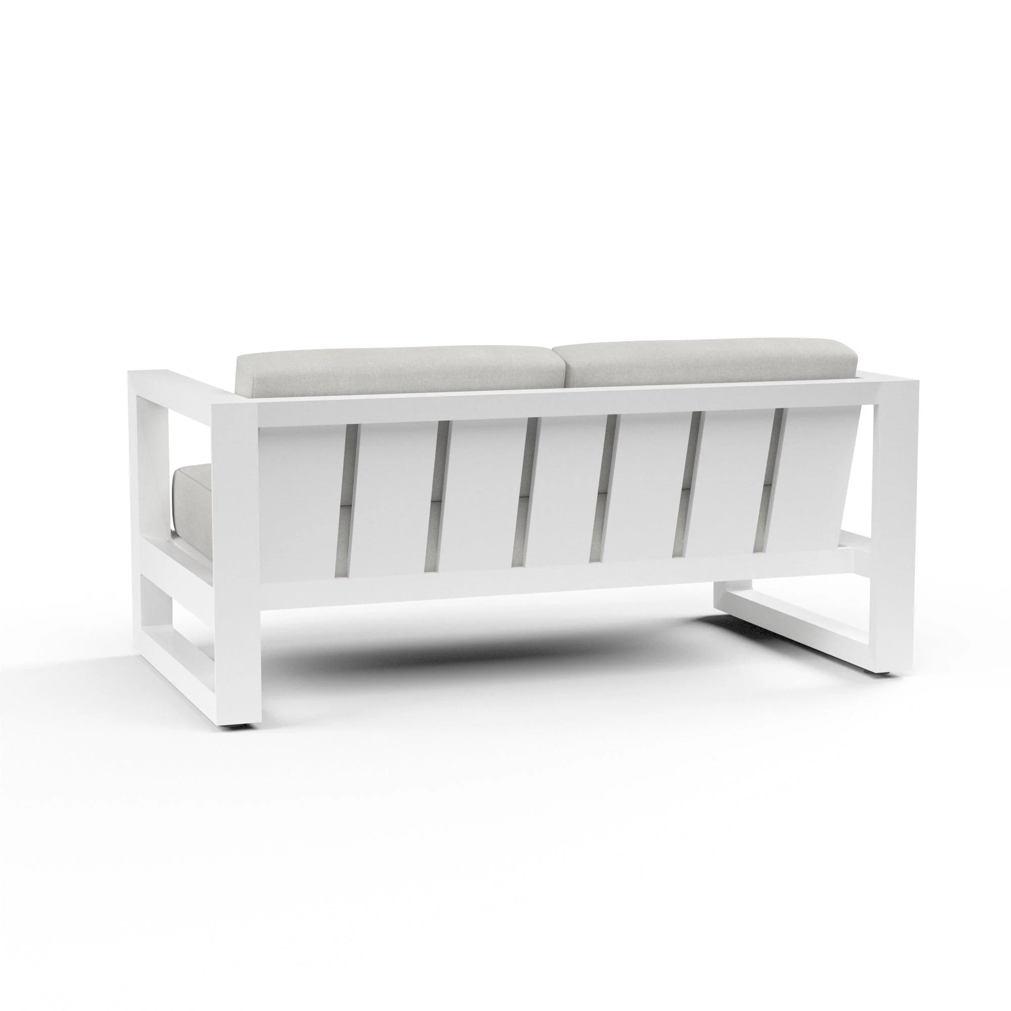 Newport Loveseat in Cast Silver, No Welt - Remutear