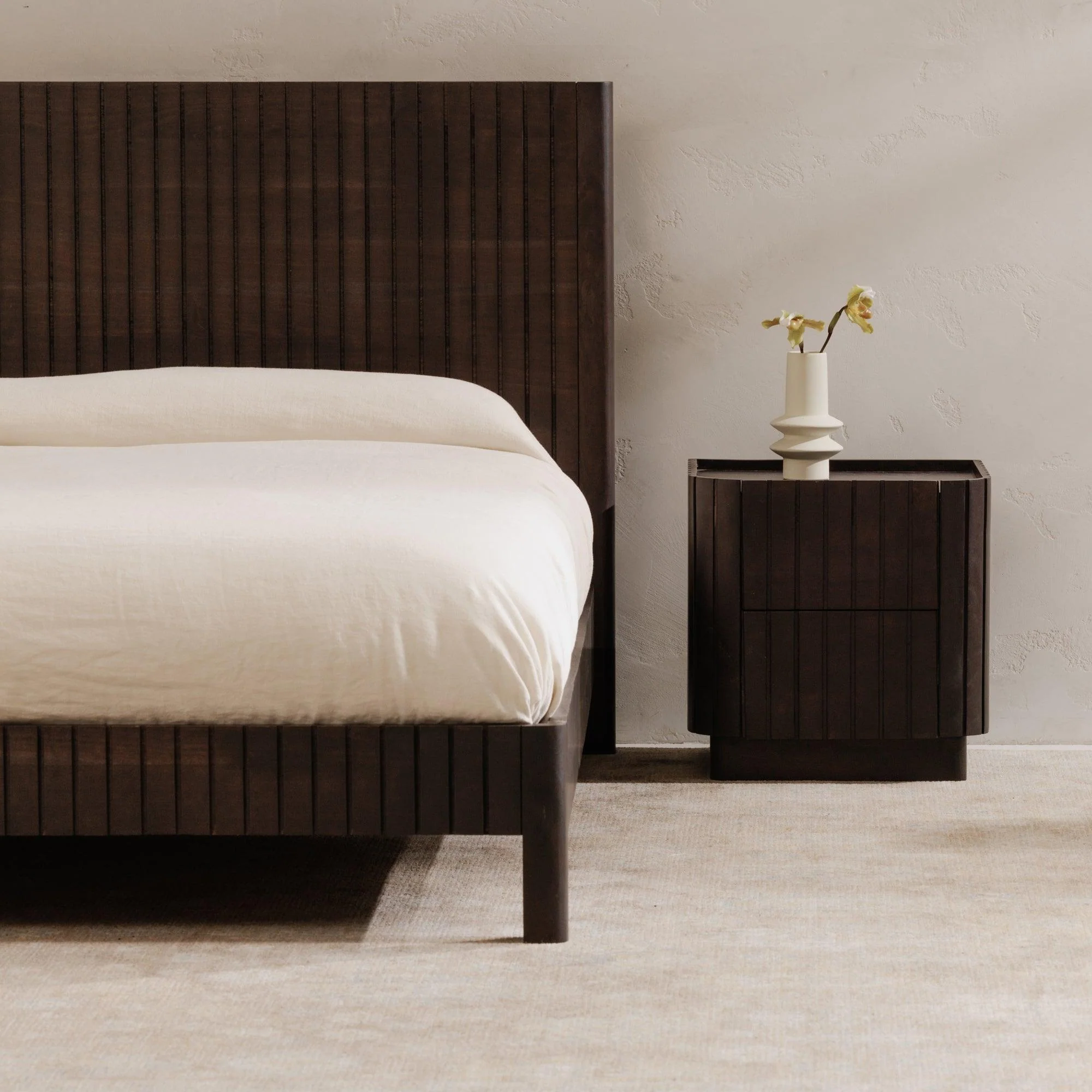 Povera Nightstand Black - Remutear