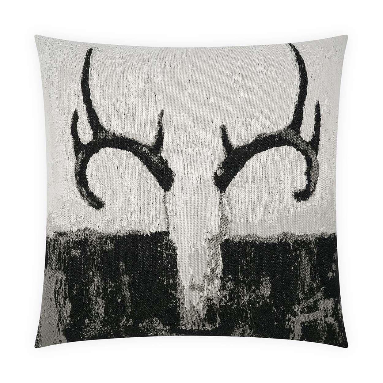 White Tail Pillow - Remutear