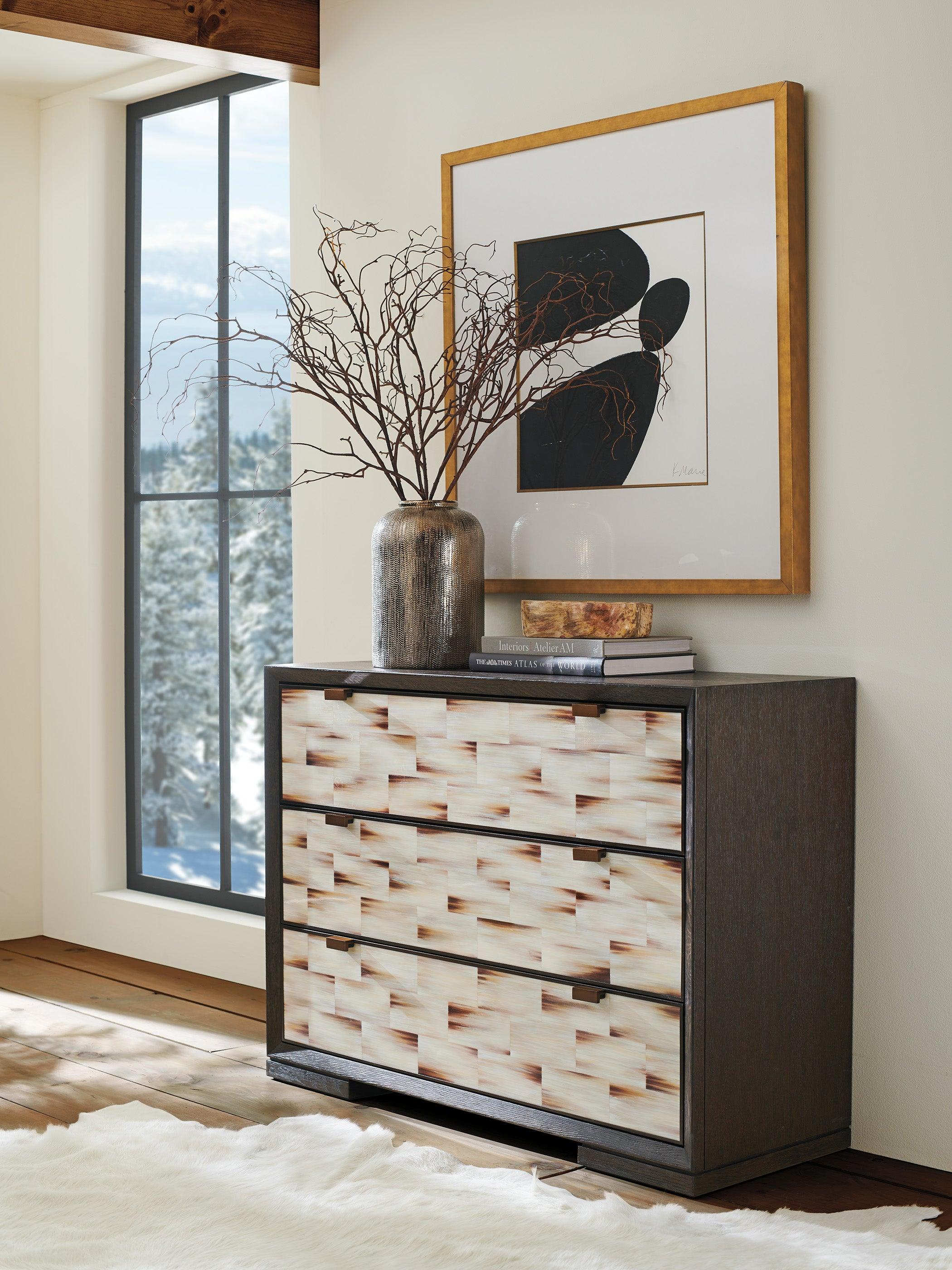 Park City Juniper Hall Chest - Remutear