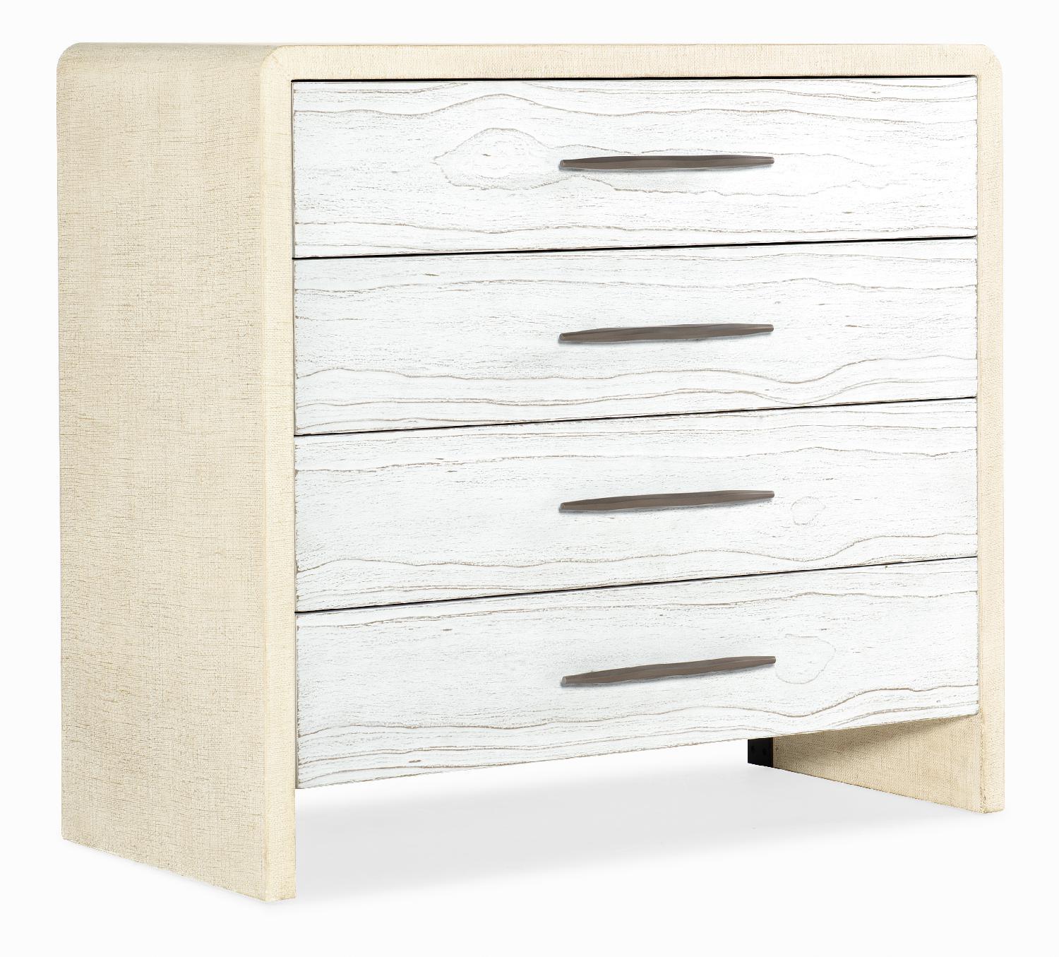 Cascade Four-Drawer Bachelor Dresser - Remutear