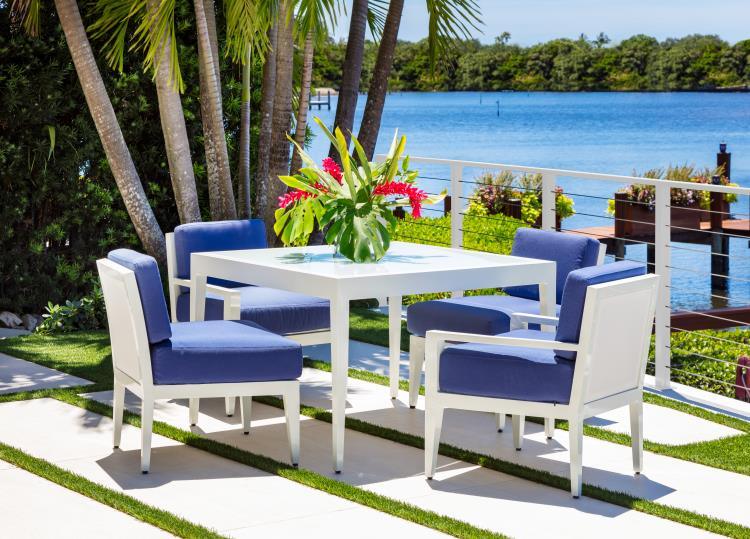 Sail Card Table - Remutear