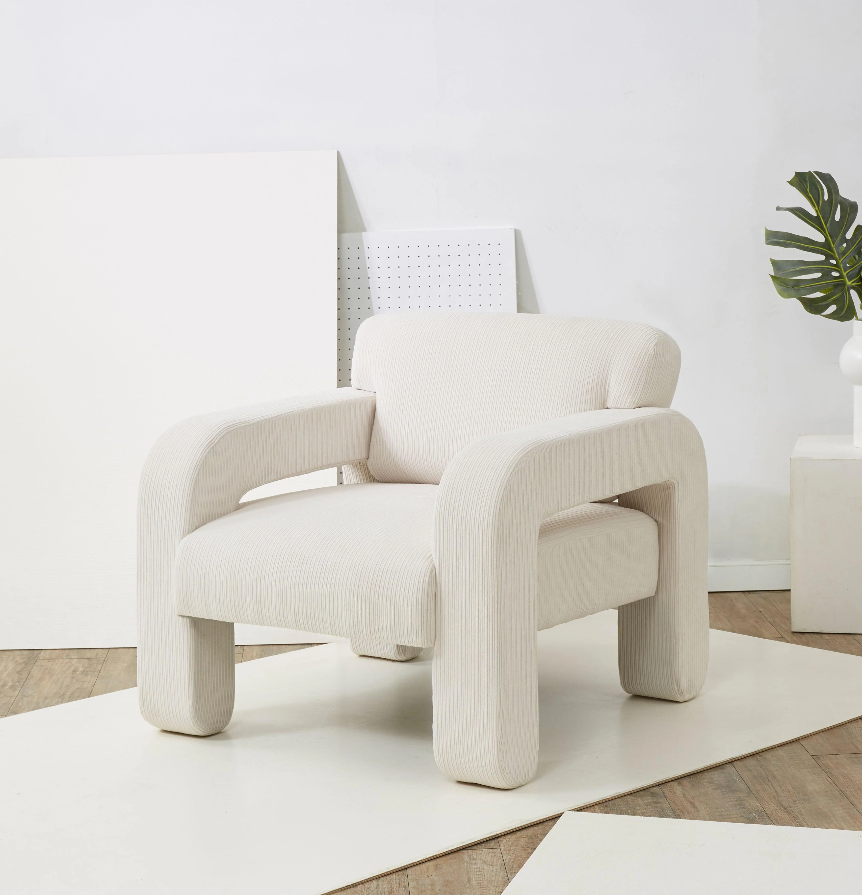 PETEY CORDUROY ACCENT CHAIR - Remutear