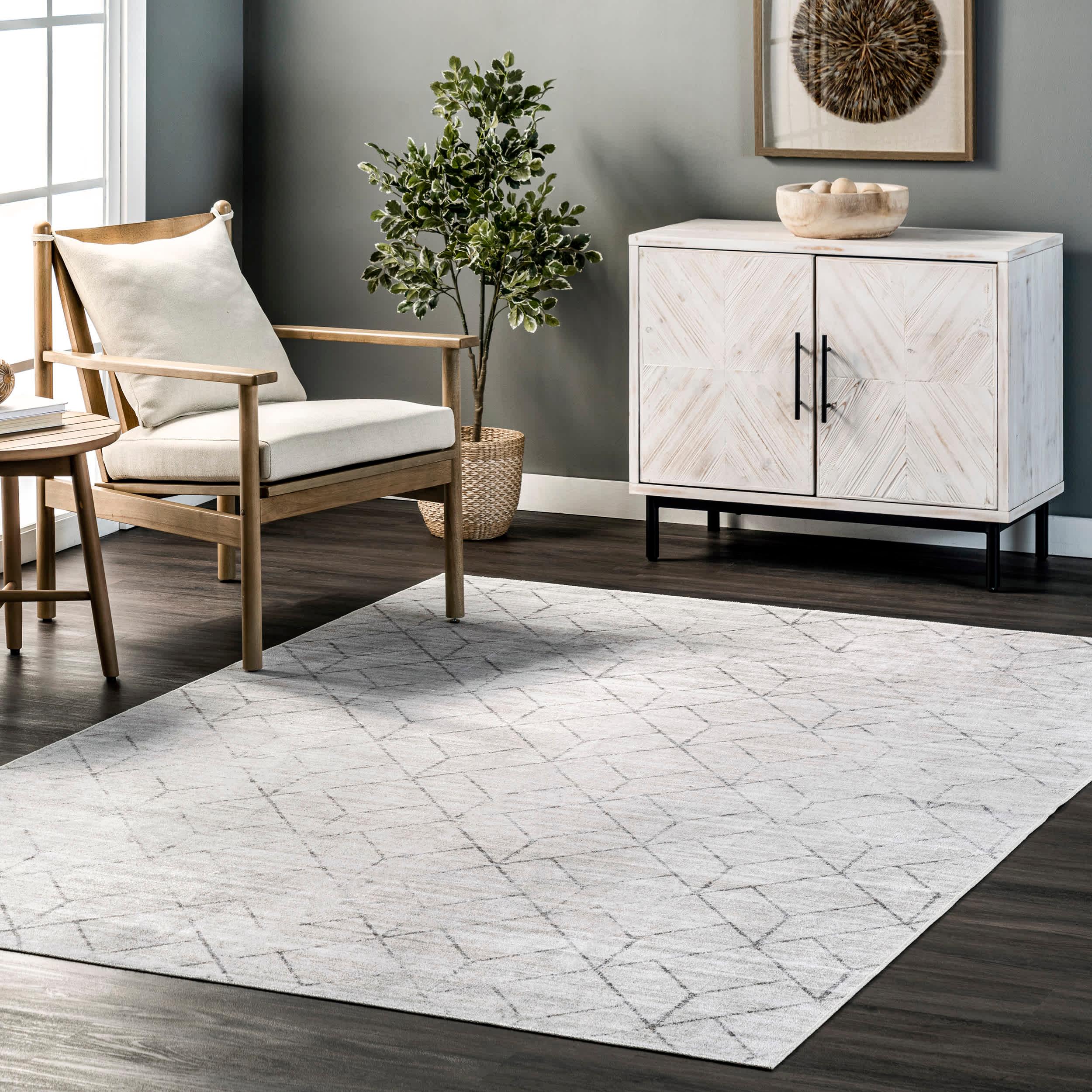 Regan Modern Geometric Machine Washable Area Rug - Remutear