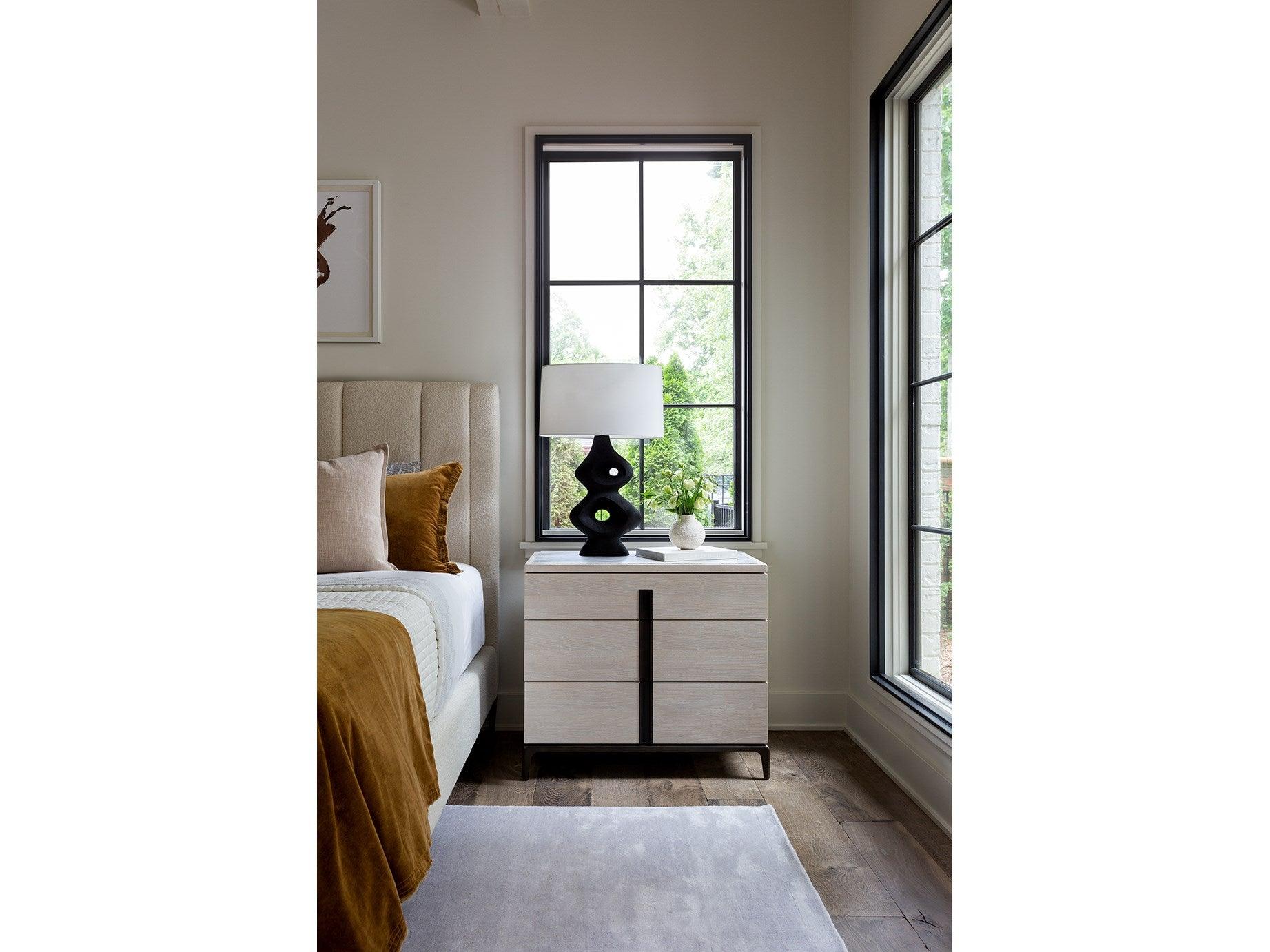 Erinn V. Maren Nightstand - Remutear