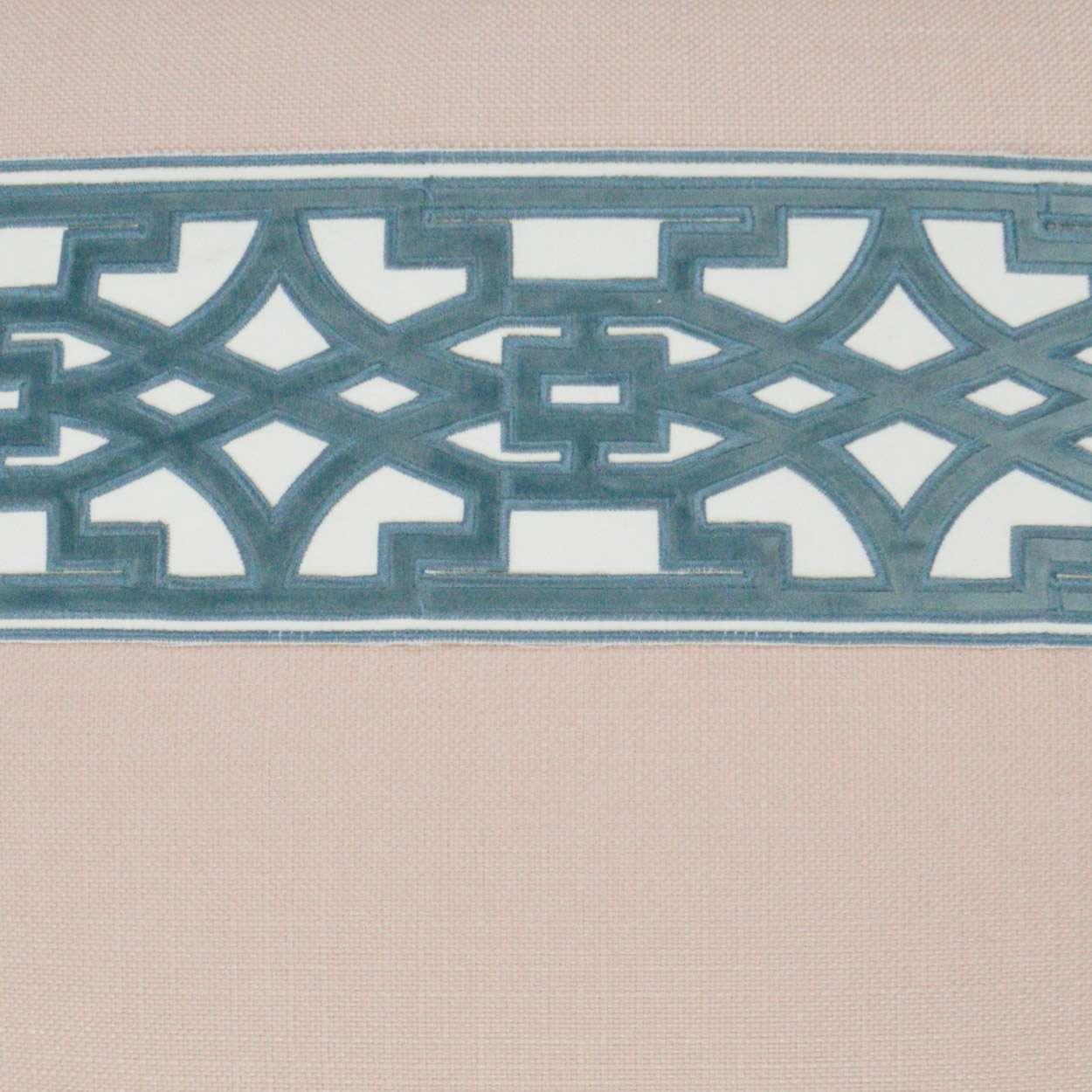 Lyon Pillow - Remutear