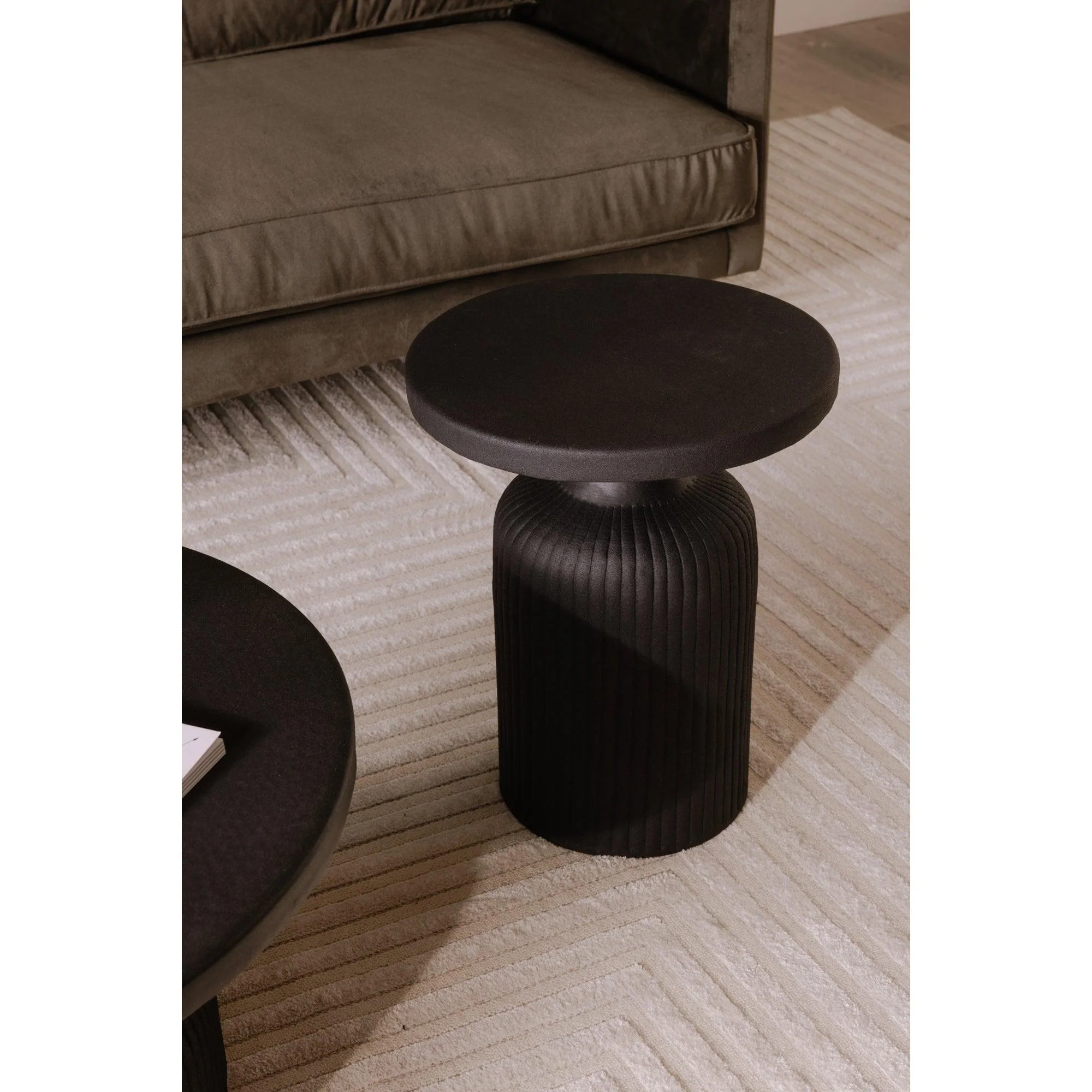 Yoli Side Table - Remutear