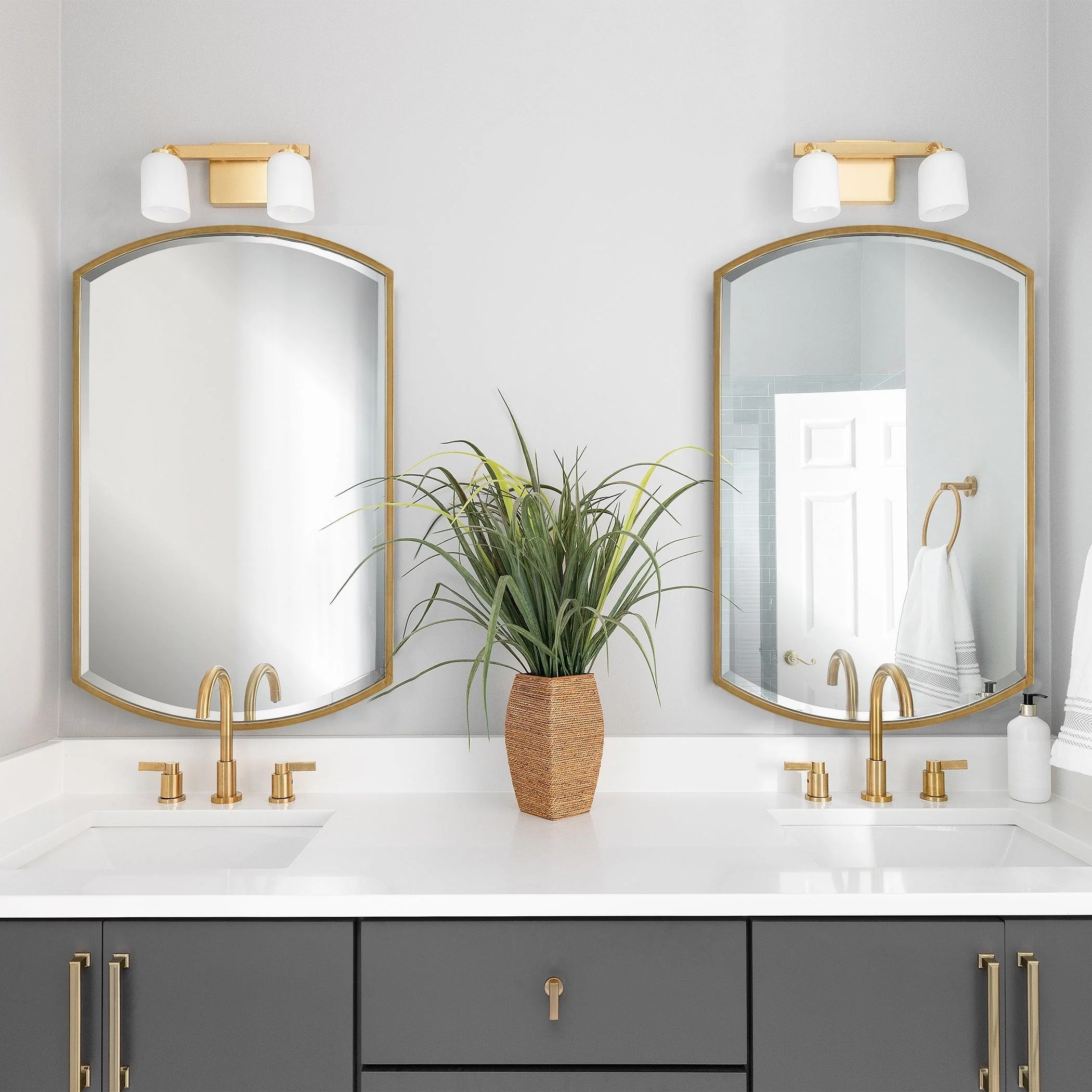 TYRA MIRROR - Remutear