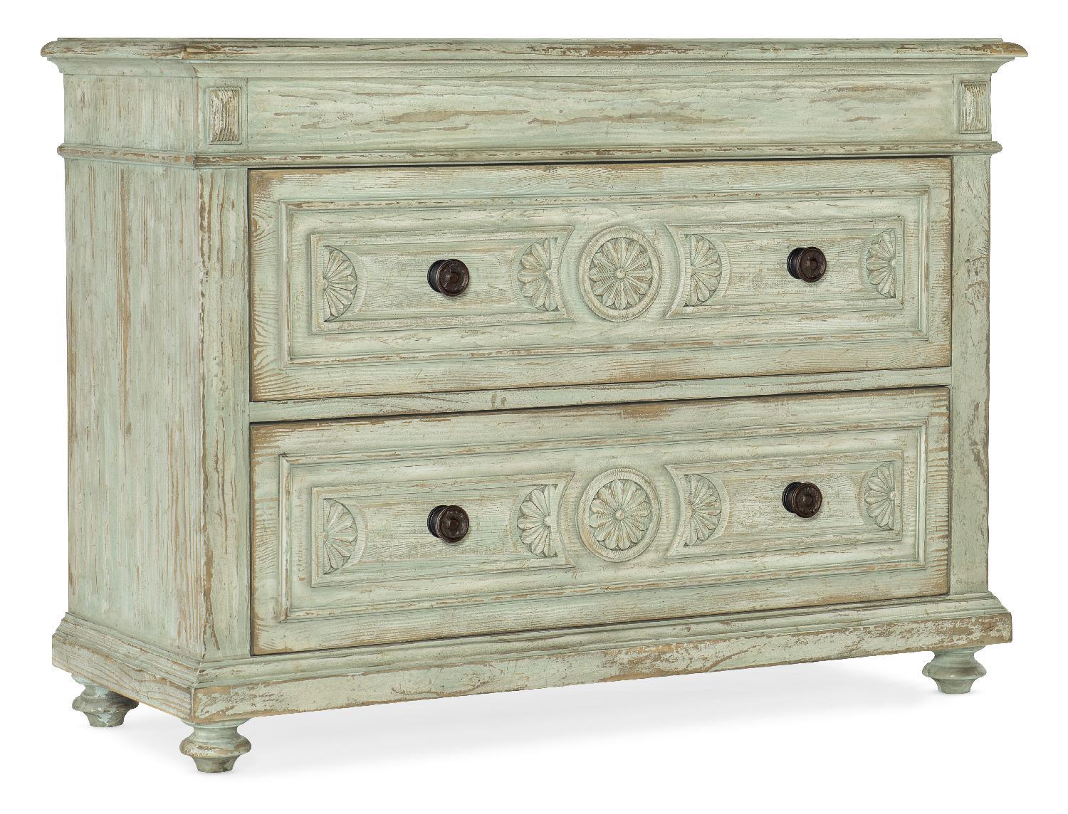 Traditions Two-Drawer Accent Chest - Remutear