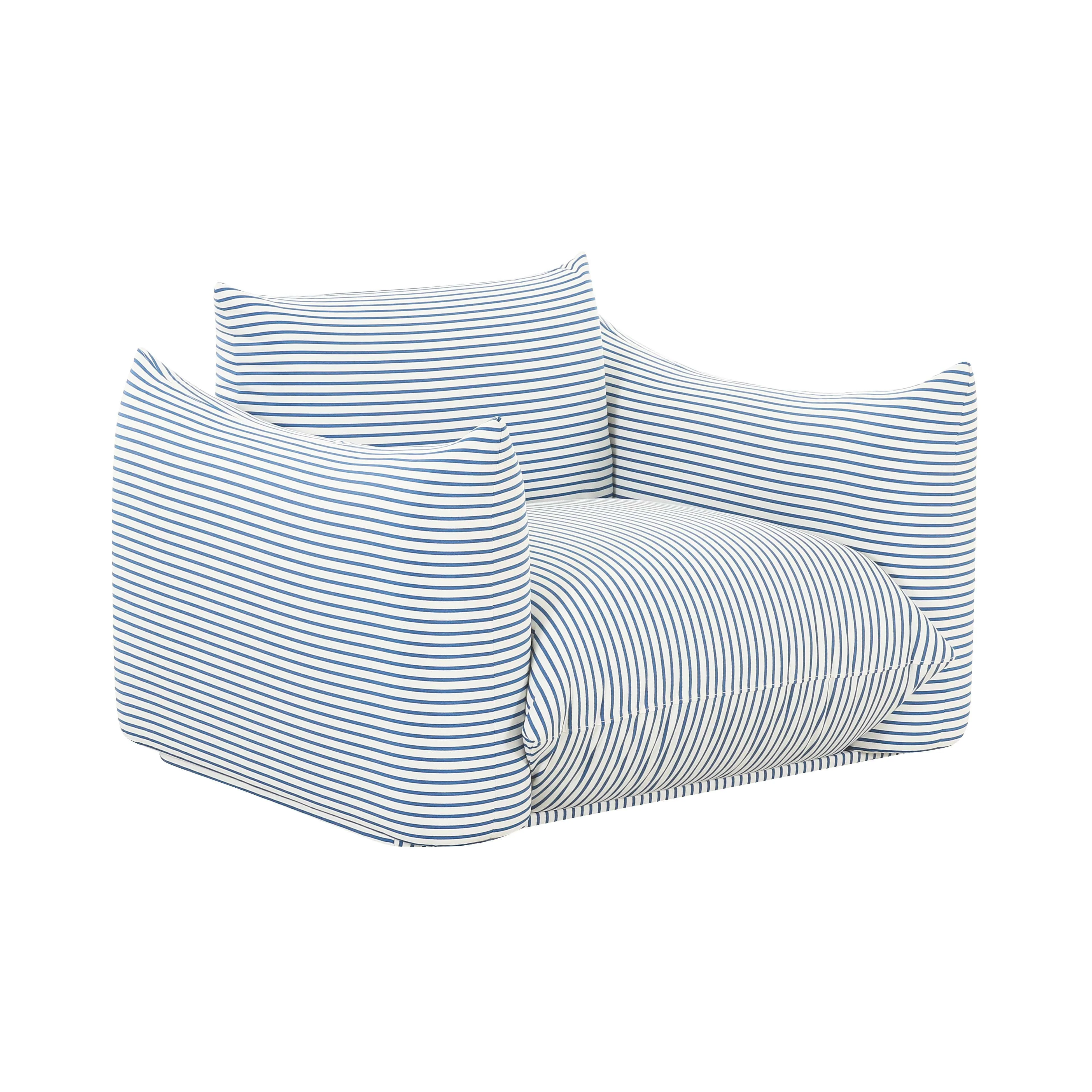 Saint Tropez Pearl and Blue Striped Stuffed Outdoor Armchair - Remutear