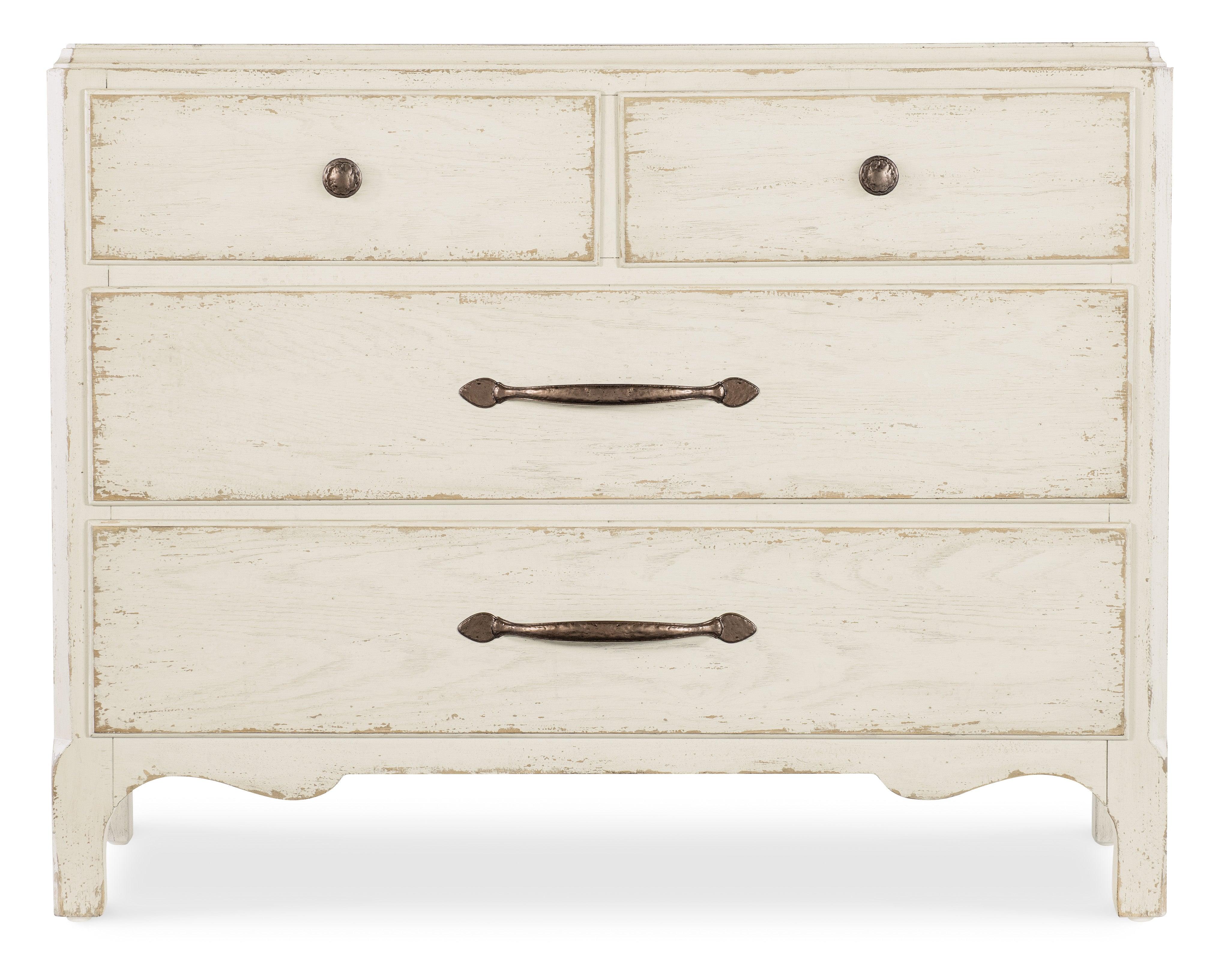 Americana Bachelor Dresser - Daisy - Remutear