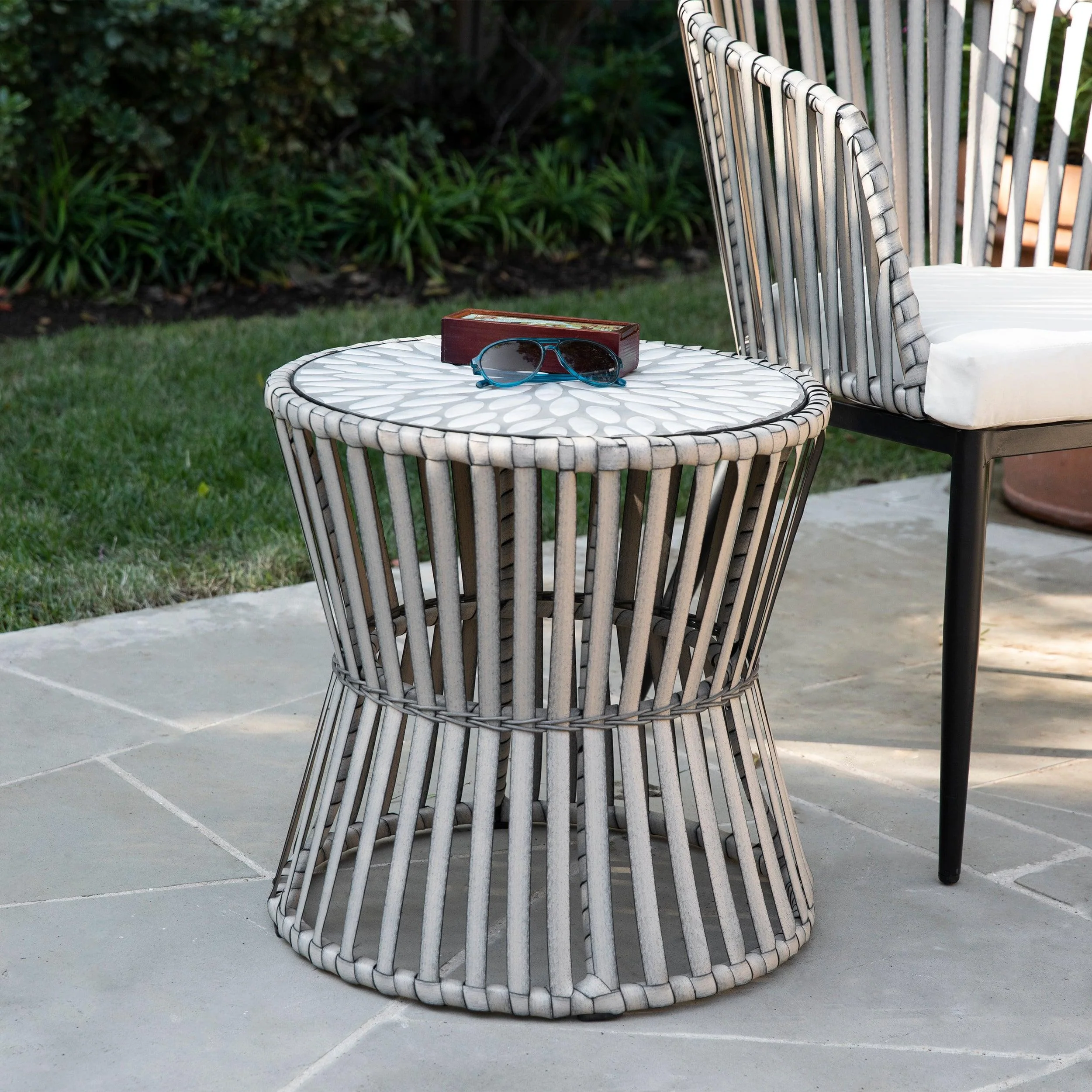 Melilani Round Outdoor Side Table - Remutear