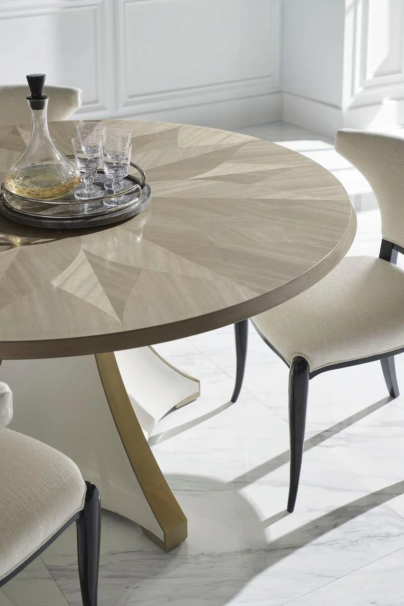 GREAT EXPECTATIONS DINING TABLE - Remutear