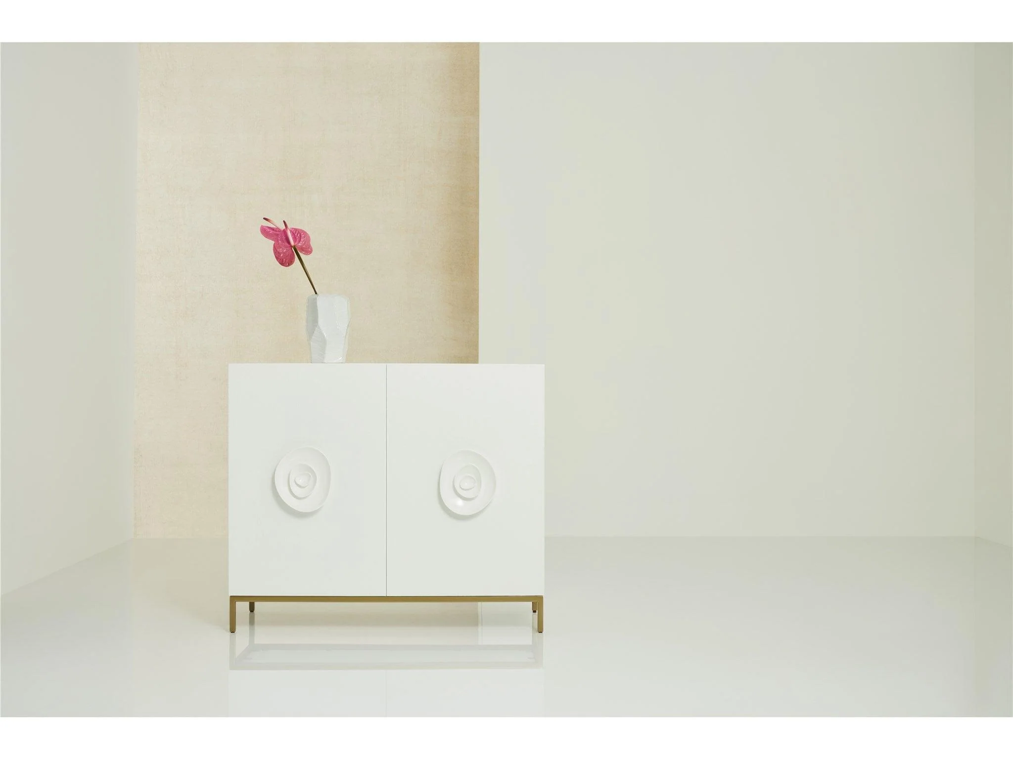 Tranquility Fleur Hall Cabinet - Remutear