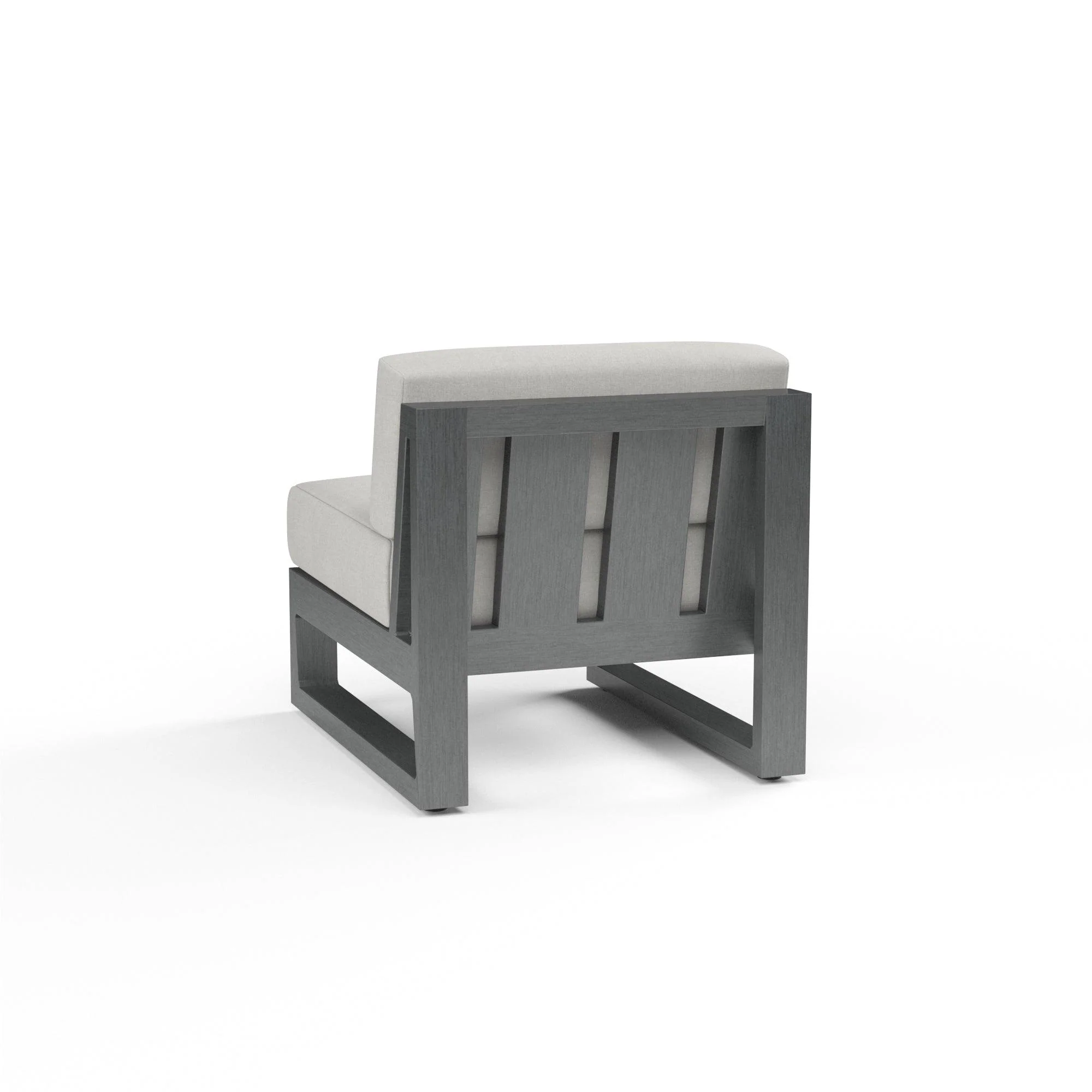 Redondo Armless Club in Cast Silver, No Welt - Remutear