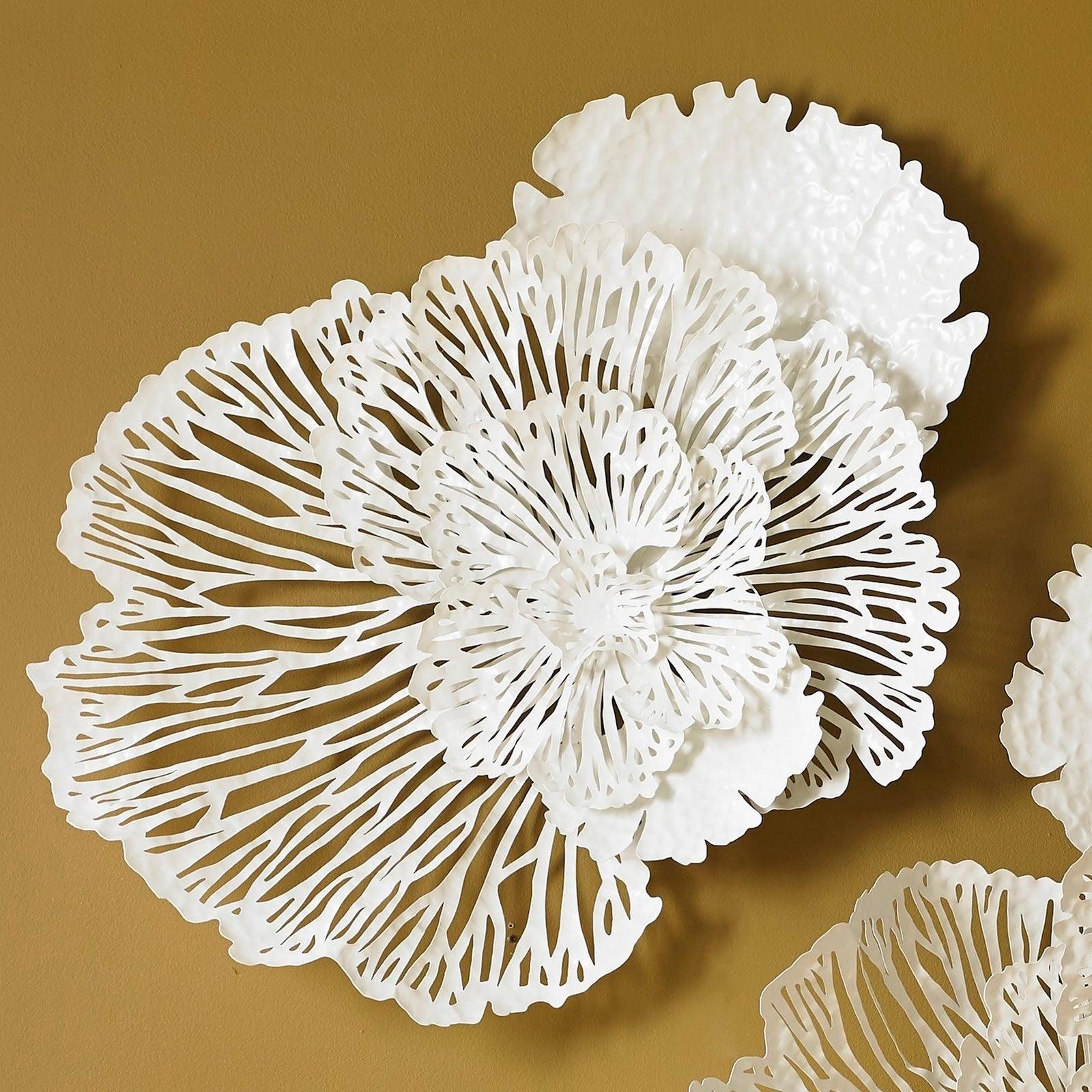 Flower Wall Art, Small, White, Metal - Remutear