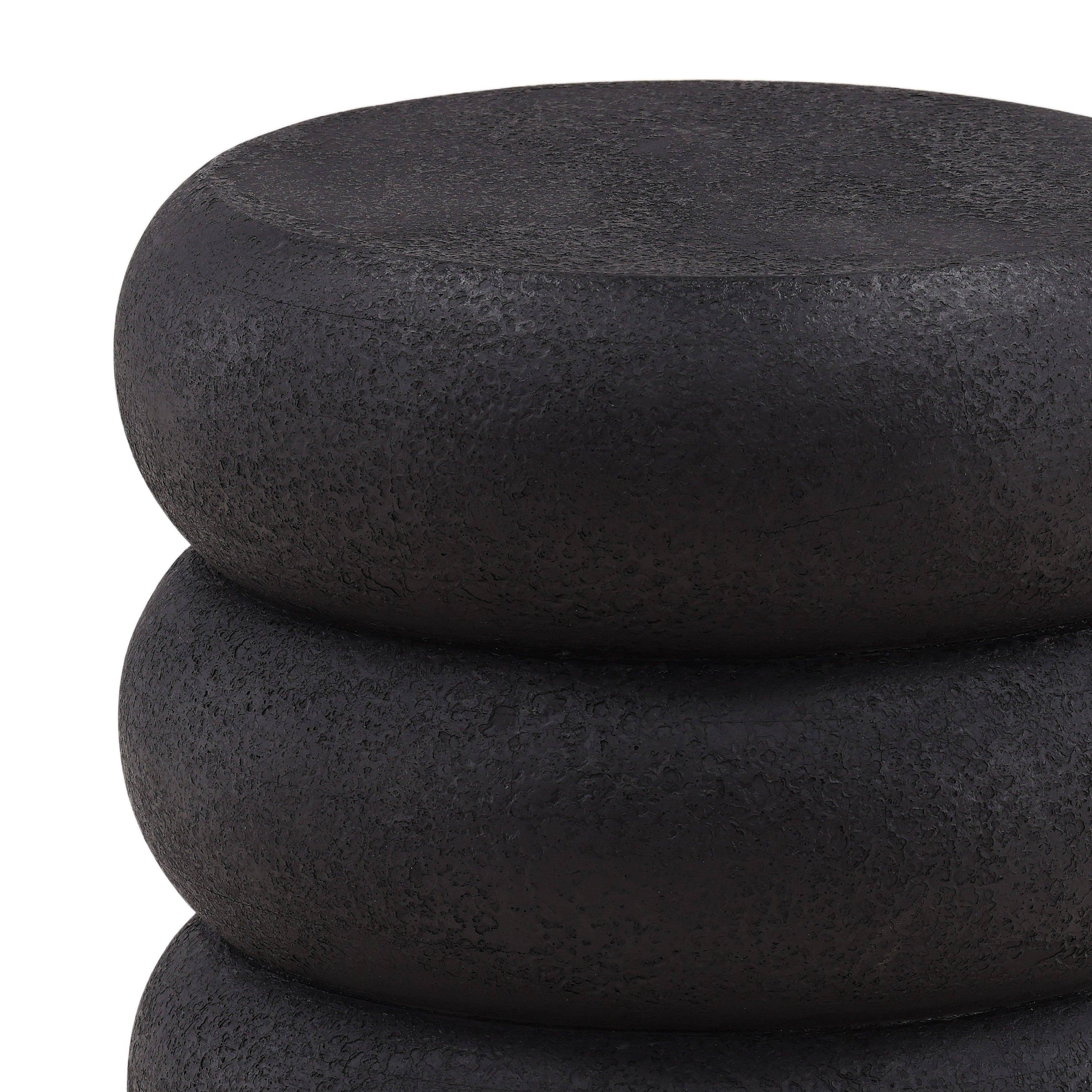 Isidara End Table Black - Remutear