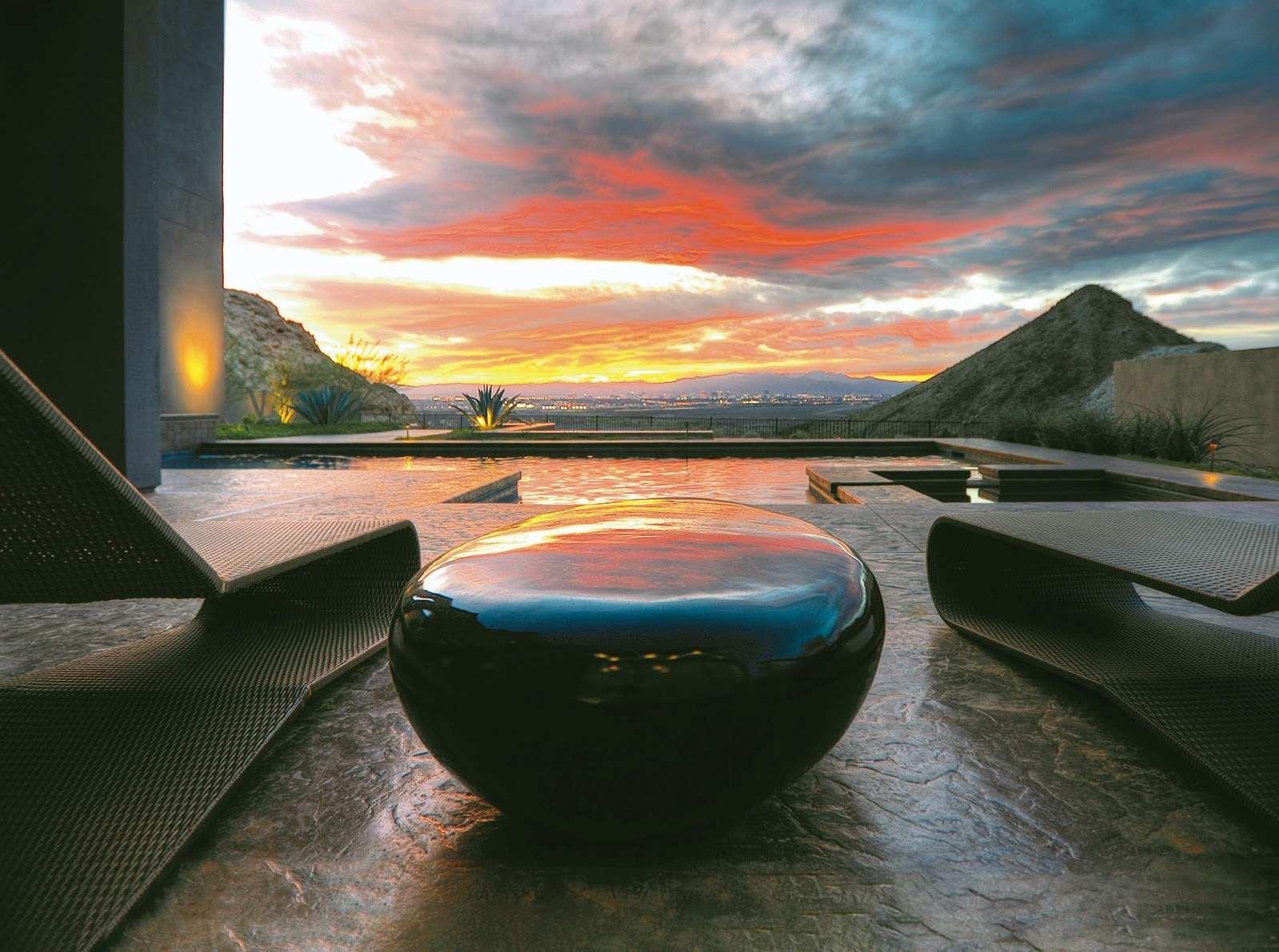 River Stone Coffee Table, Large, Gel Coat Black - Remutear