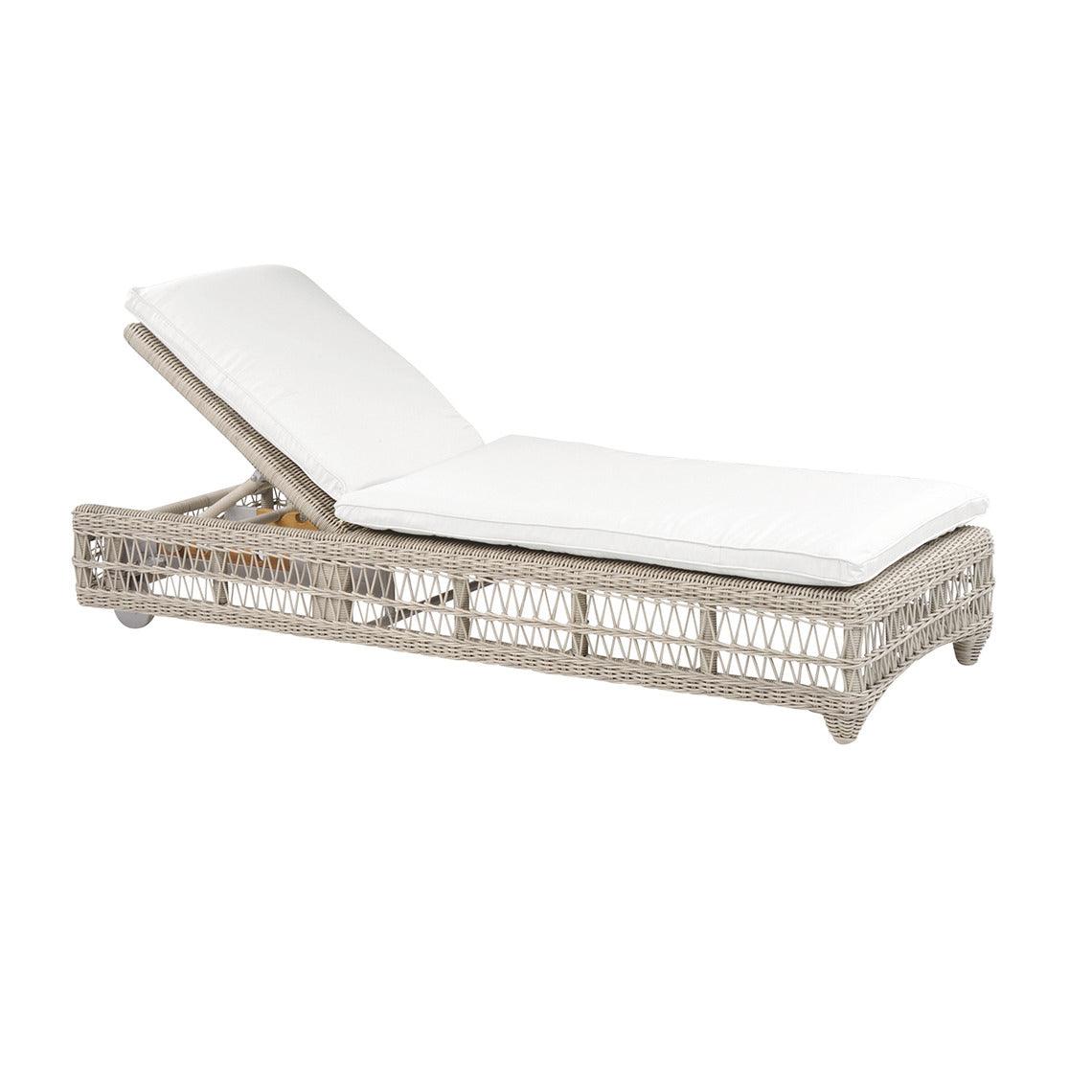 Southampton Chaise Lounge W/Wheels - Remutear