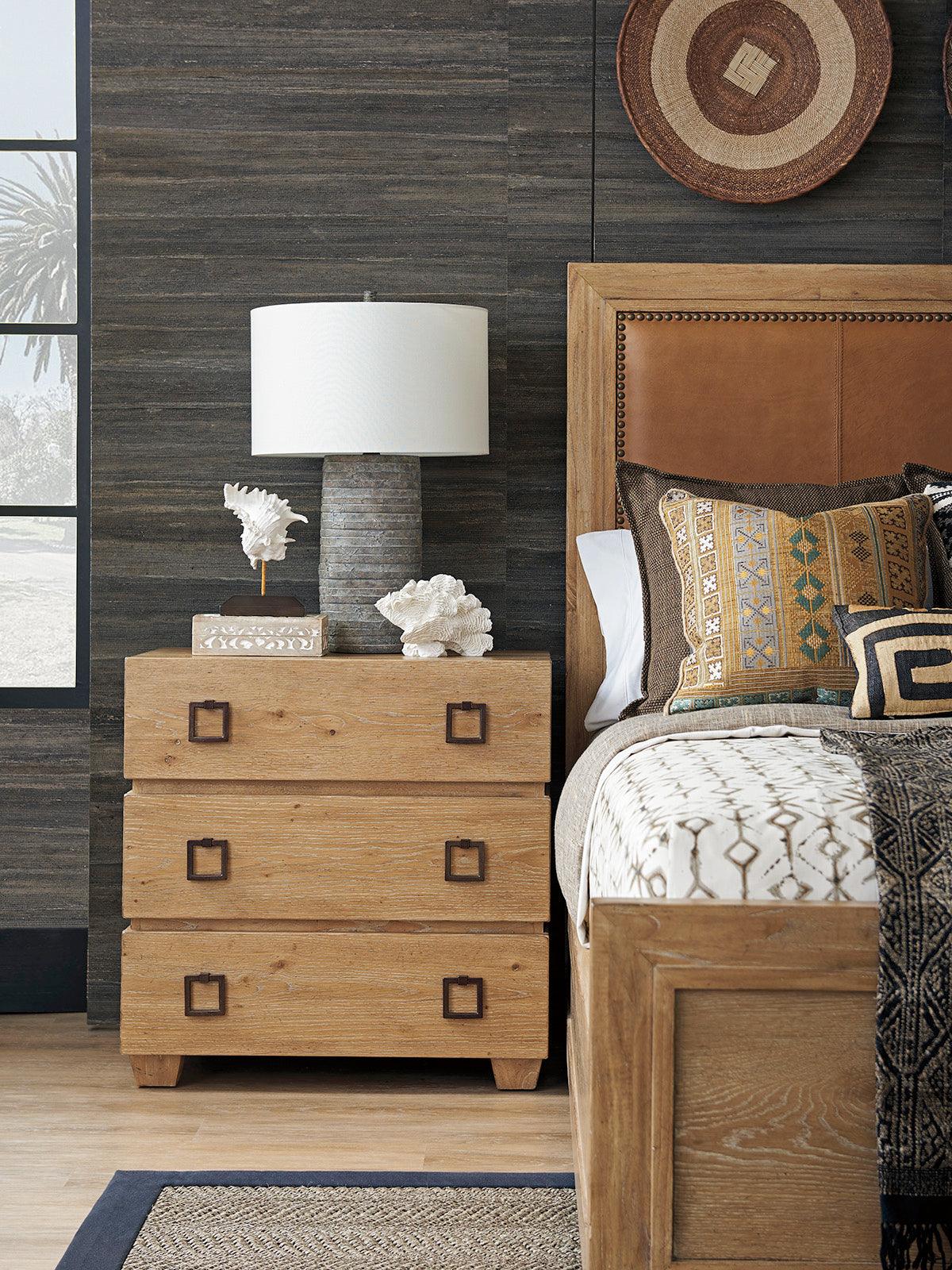 Los Altos Hanbury Nightstand - Remutear