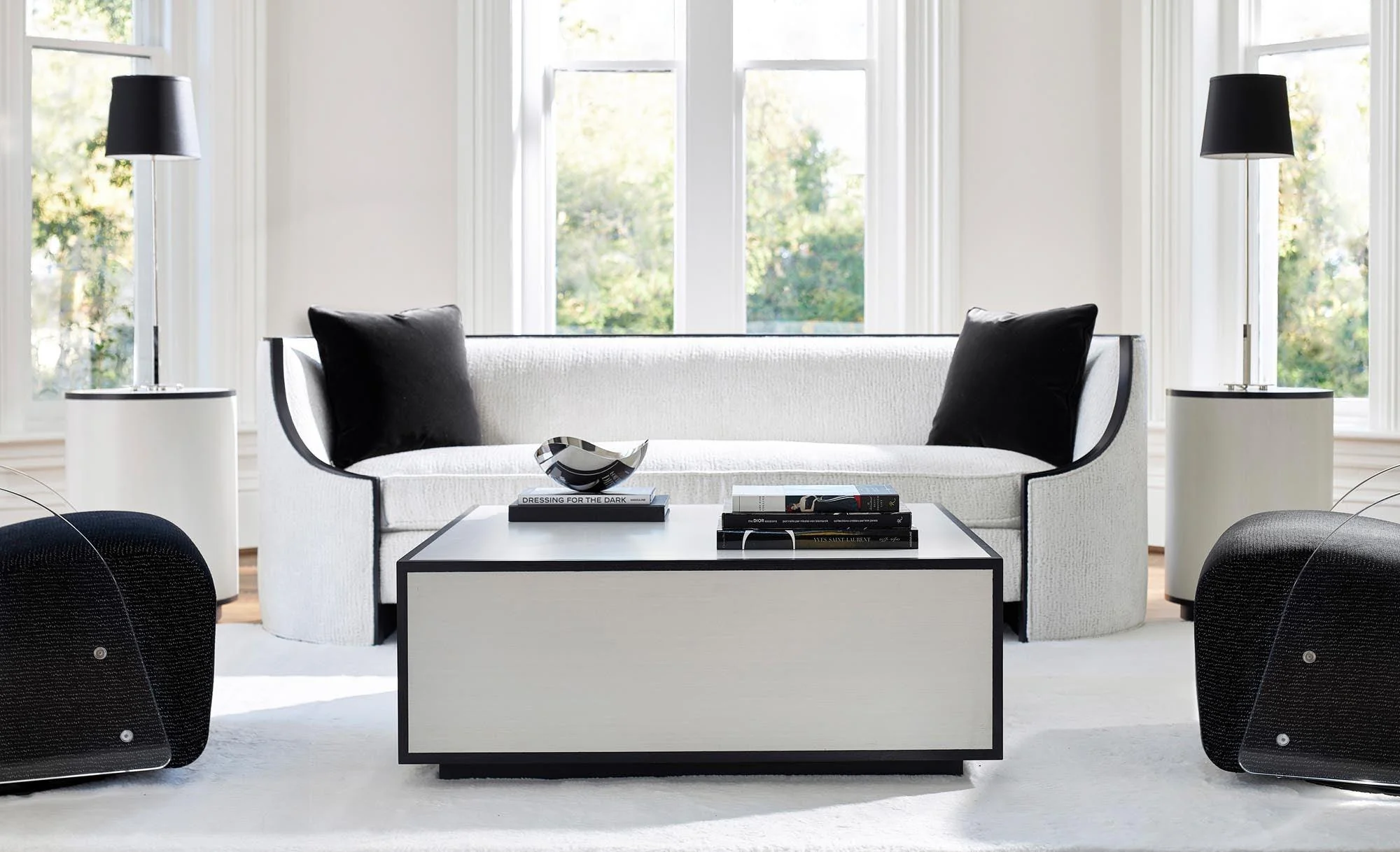 SILHOUETTE COCKTAIL TABLE SQUARE - Remutear
